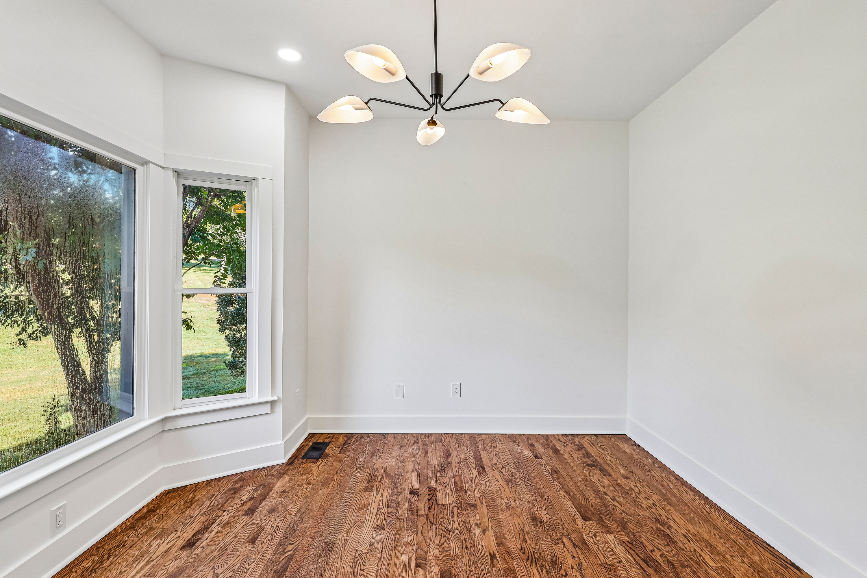 Photo 34 of 55 of 9316 Chesapeake Dr, Brentwood, TN