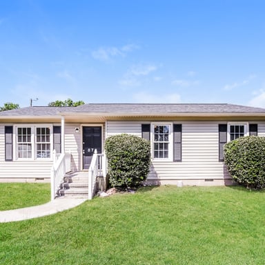 Property photo 1 of 870 Abbott Rd