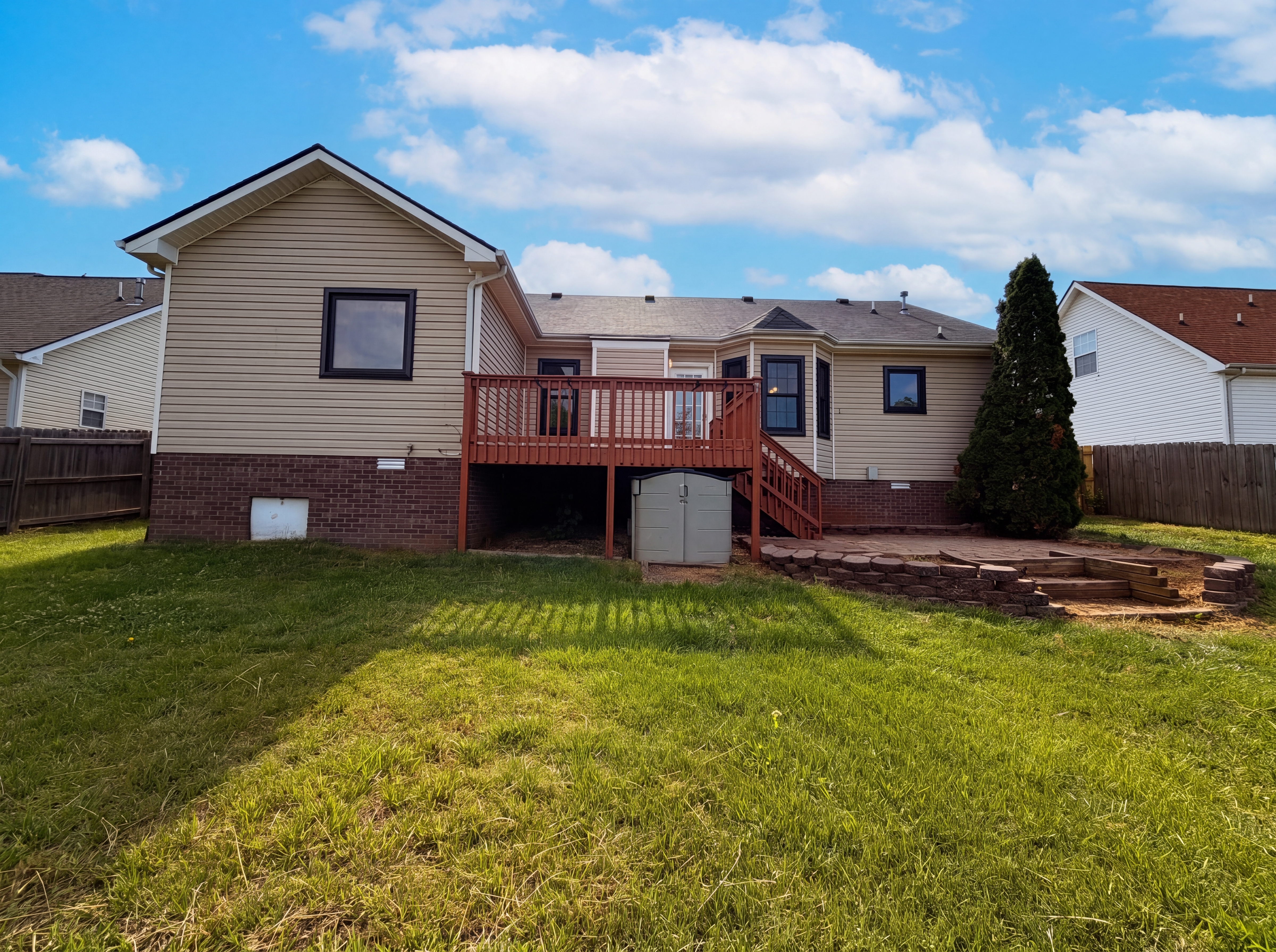 Photo 19 of 24 of 1688 Cedar Springs Cir, Clarksville, TN