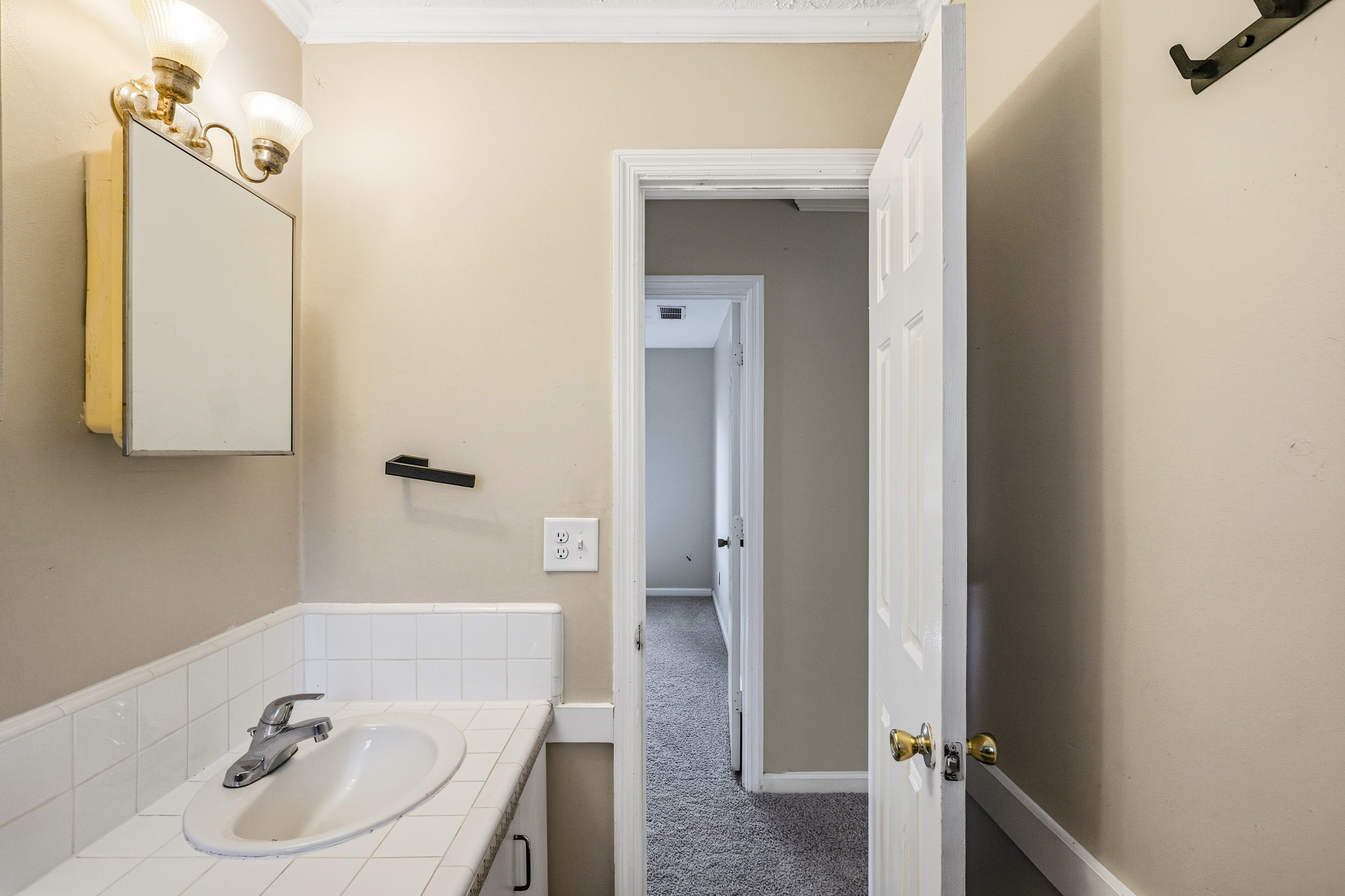 Photo 15 of 19 of 71 Bethesda Church Rd, Lawrenceville, GA