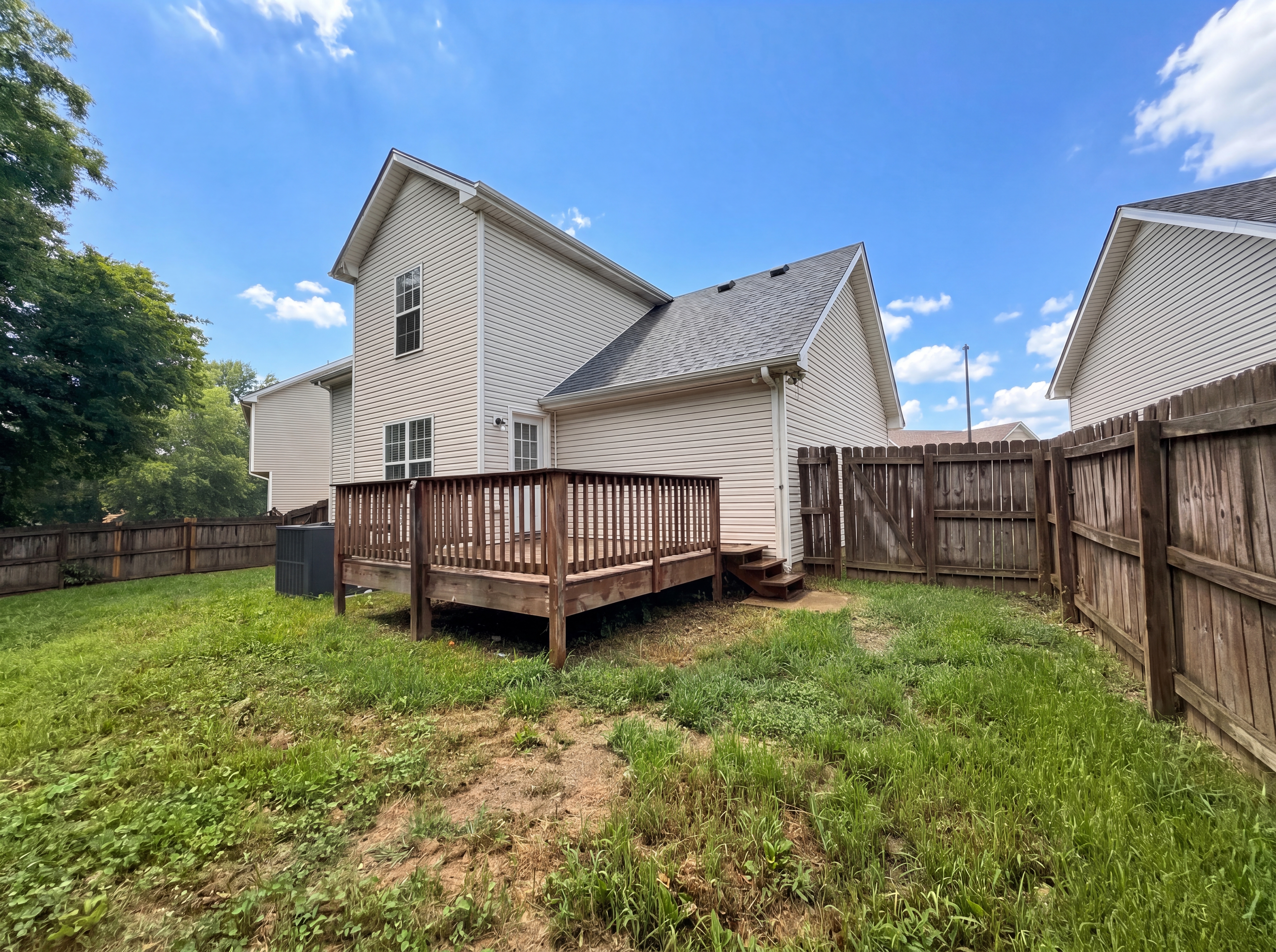 Photo 19 of 22 of 3432 Fox Meadow Way, Clarksville, TN