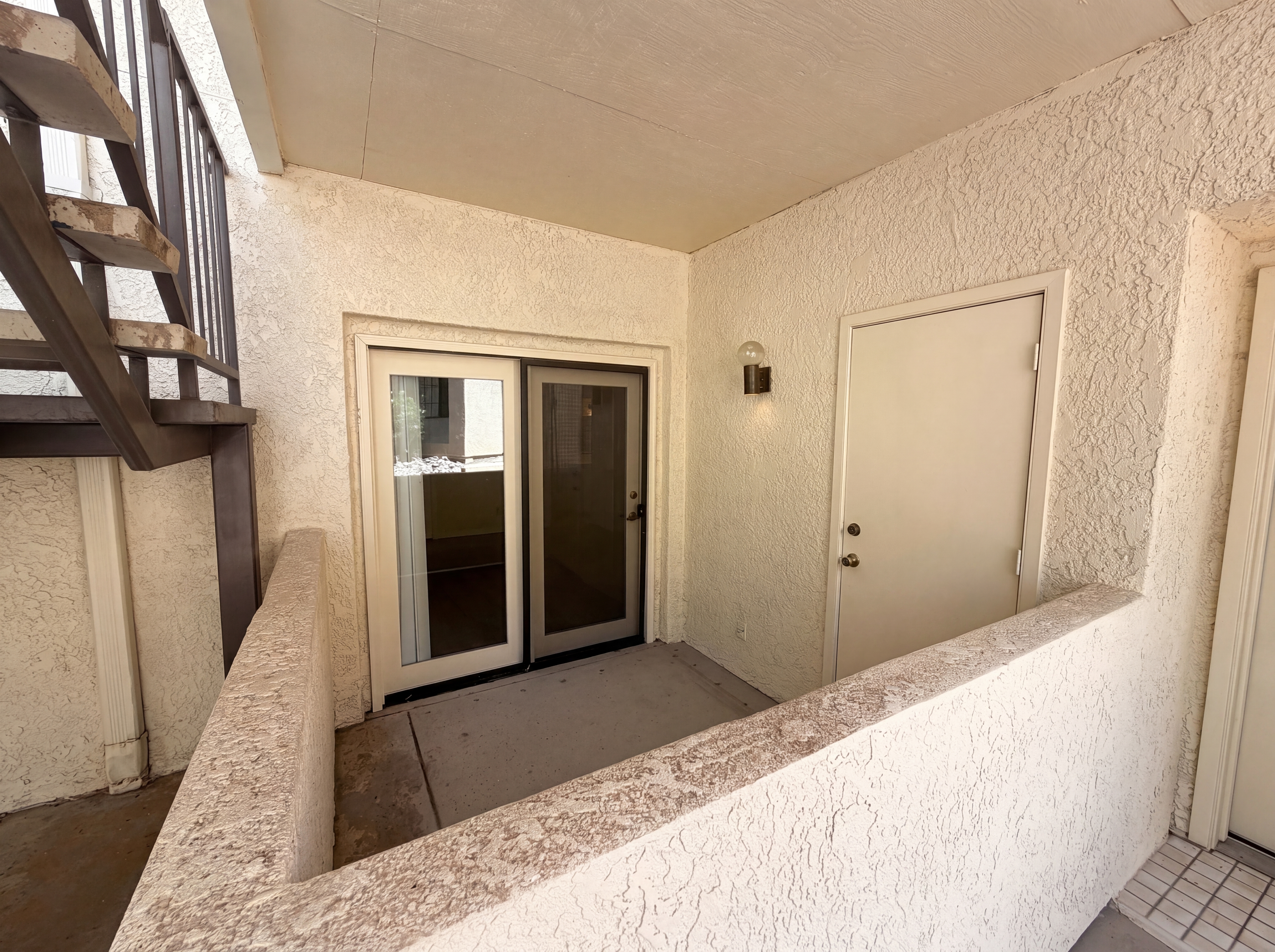 Photo 5 of 17 of 1200 E River Rd, Tucson, AZ