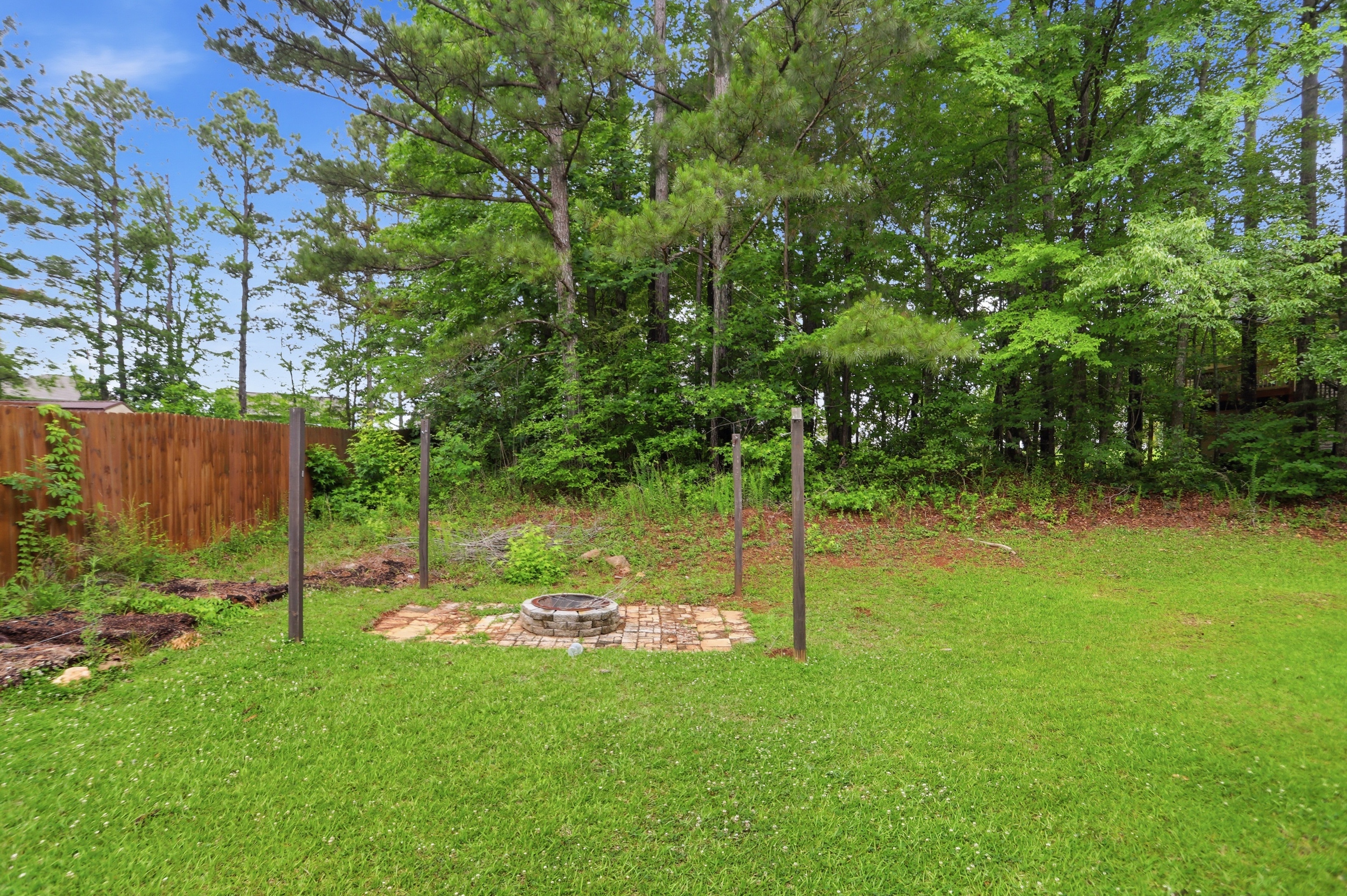 Photo 27 of 29 of 117 E Woodland Mnr, Temple, GA