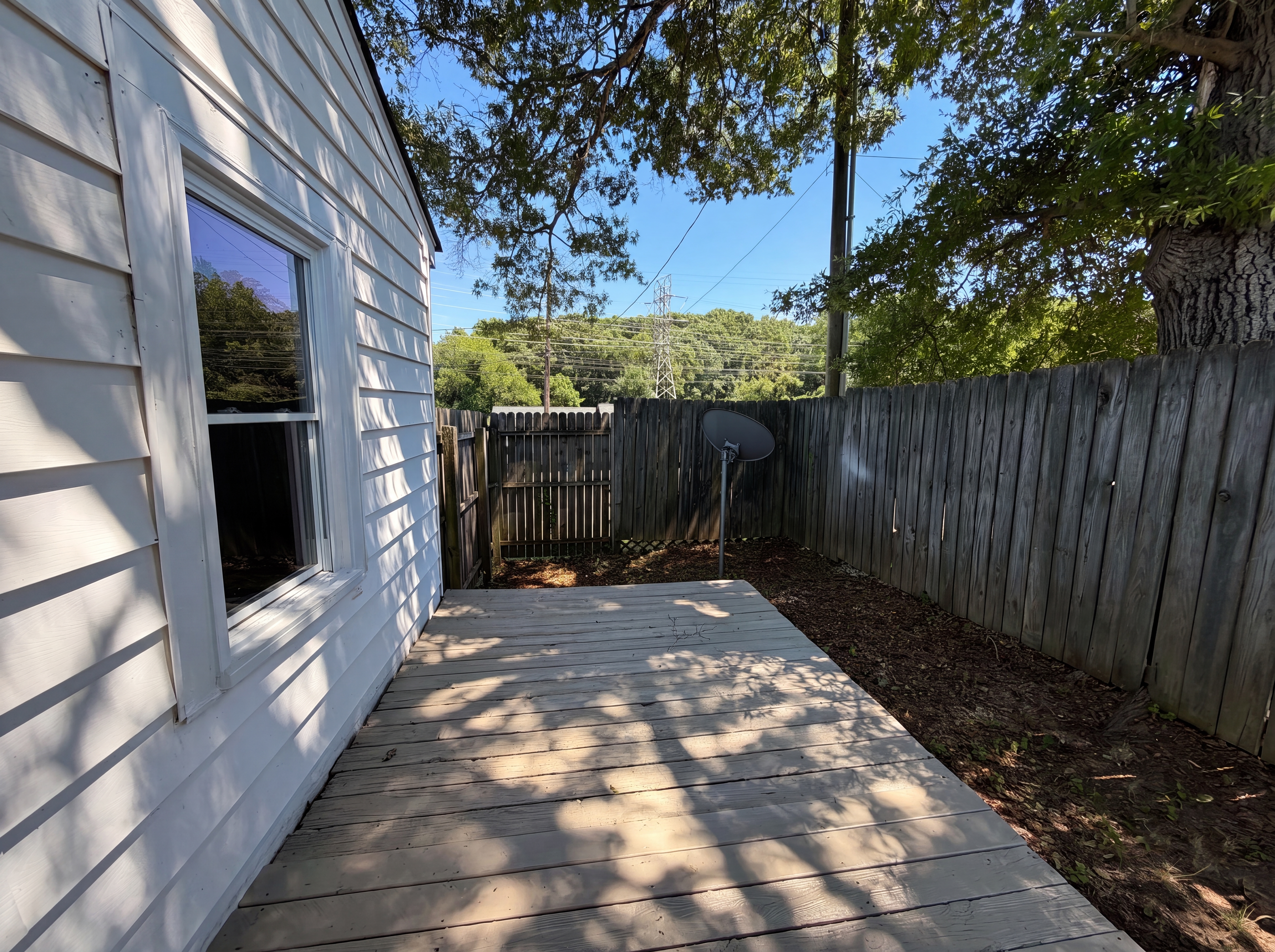 Photo 13 of 15 of 123 E Farmview St, Gastonia, NC