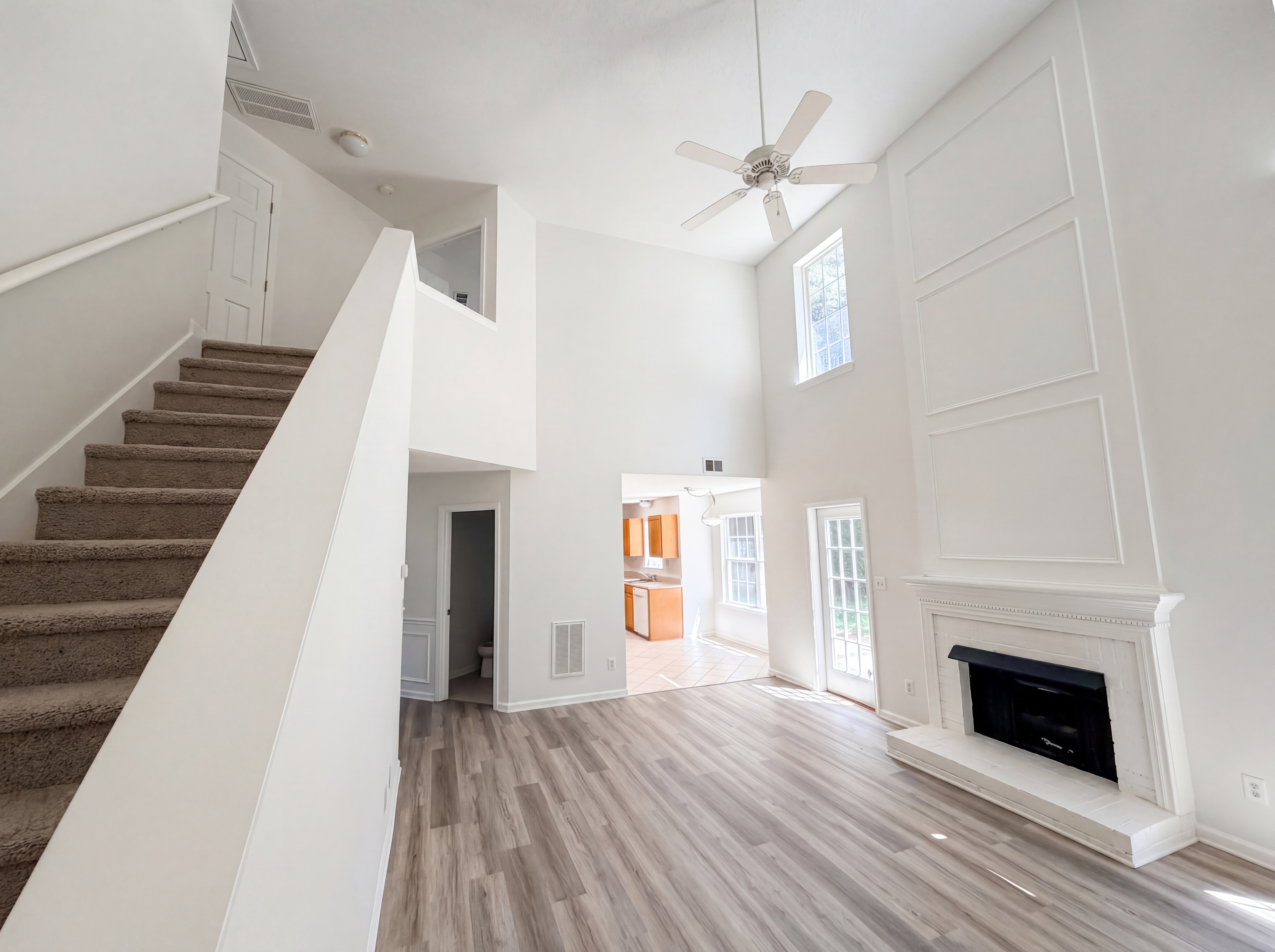 Photo 8 of 17 of 7423 Henderson Park Rd, Huntersville, NC