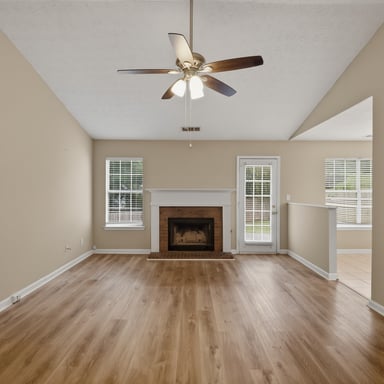 Property photo 3 of 1014 Maple Leaf Rdg
