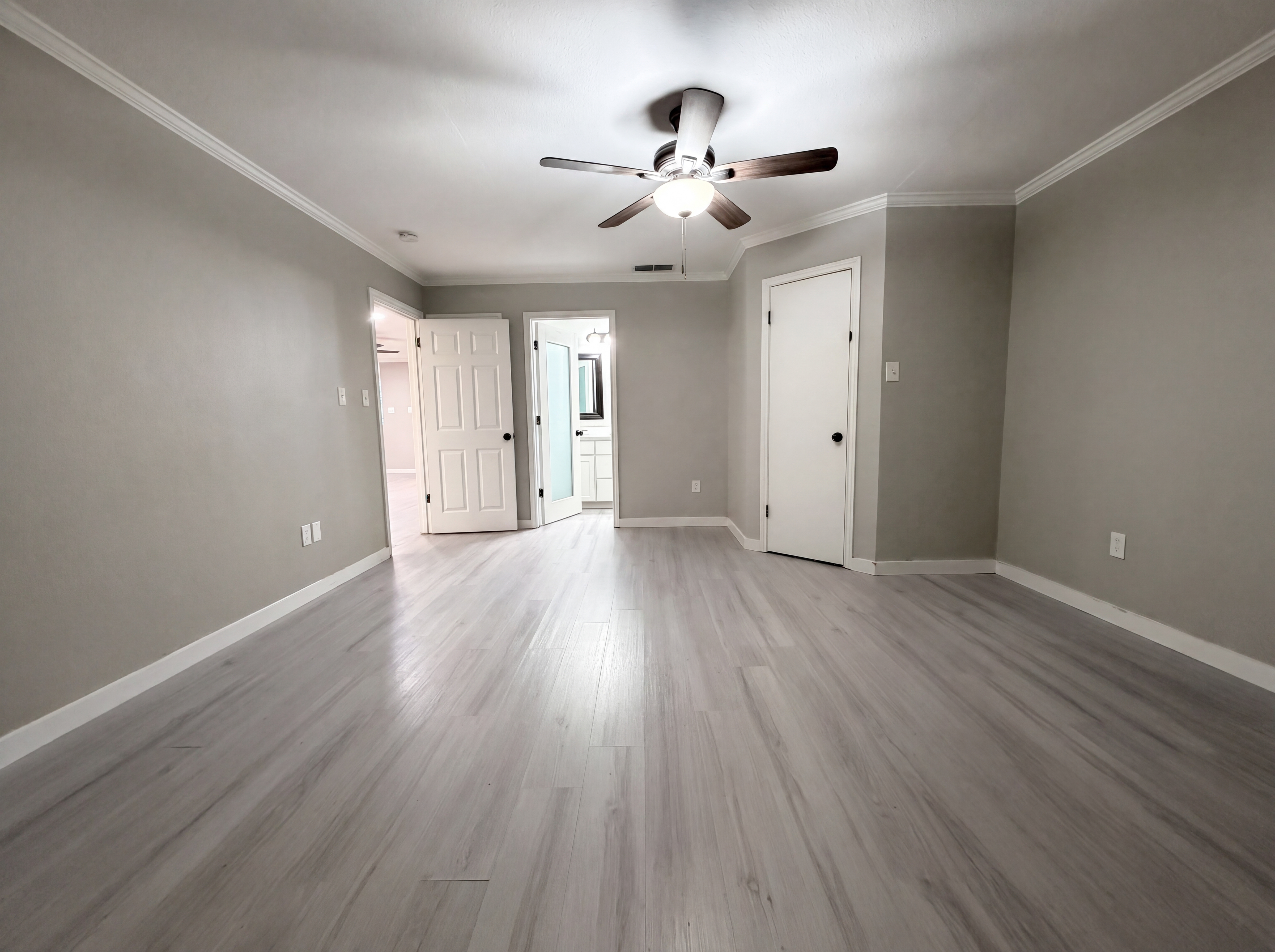 Photo 4 of 18 of 13214 Deepwater Cir, Corpus Christi, TX