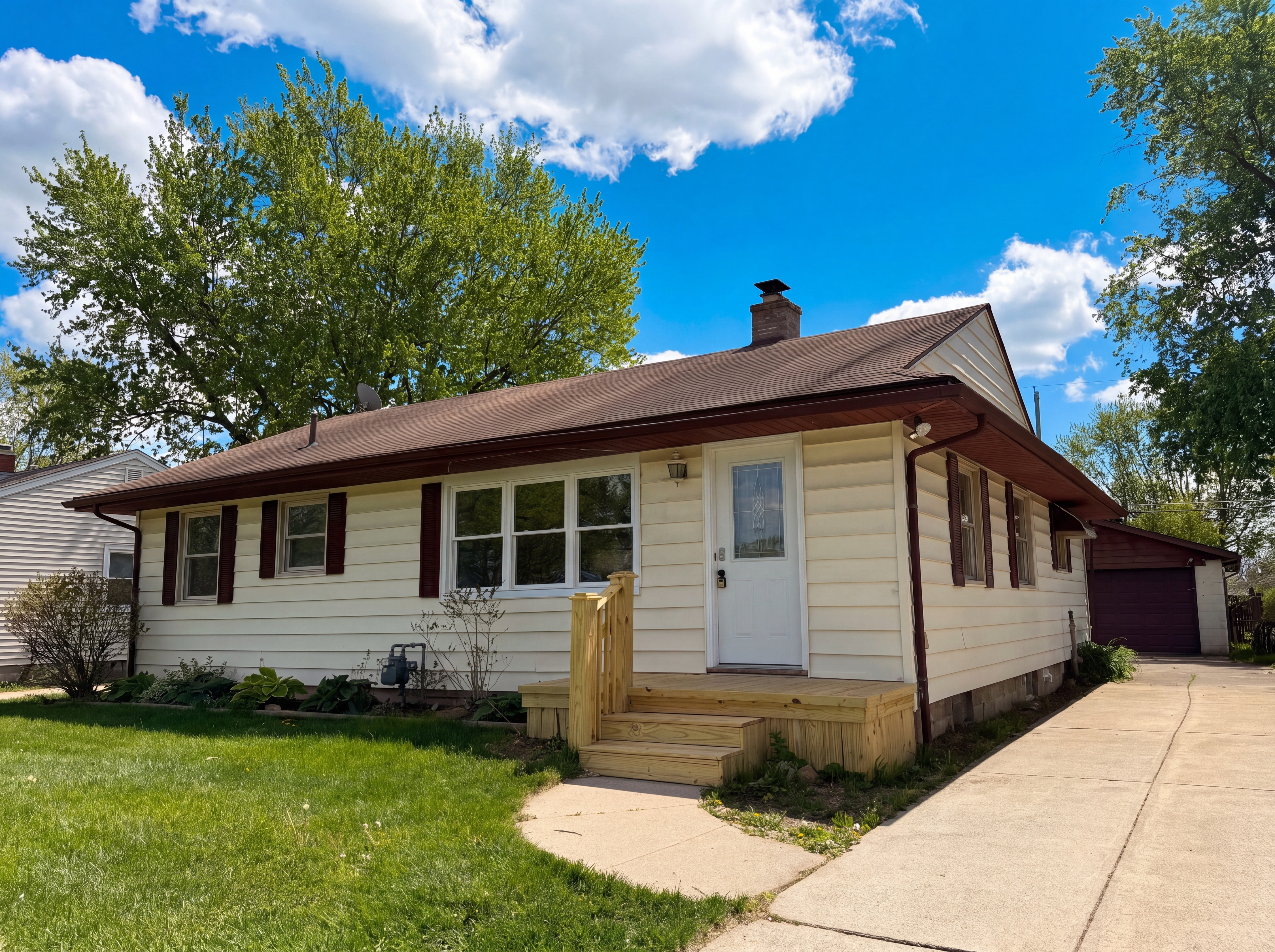 Photo 14 of 22 of 2839 Homecomer Dr, Grove City, OH