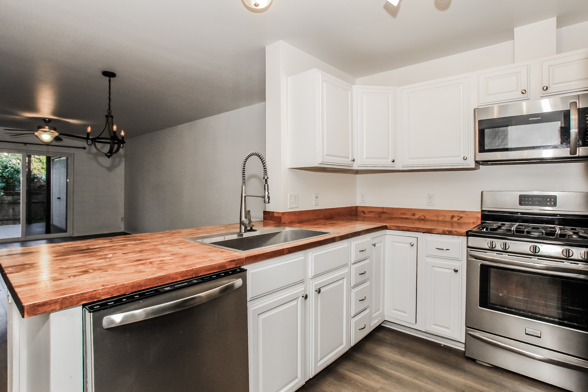 Photo 6 of 21 of 3311 New Hope Cir, Bremerton, WA