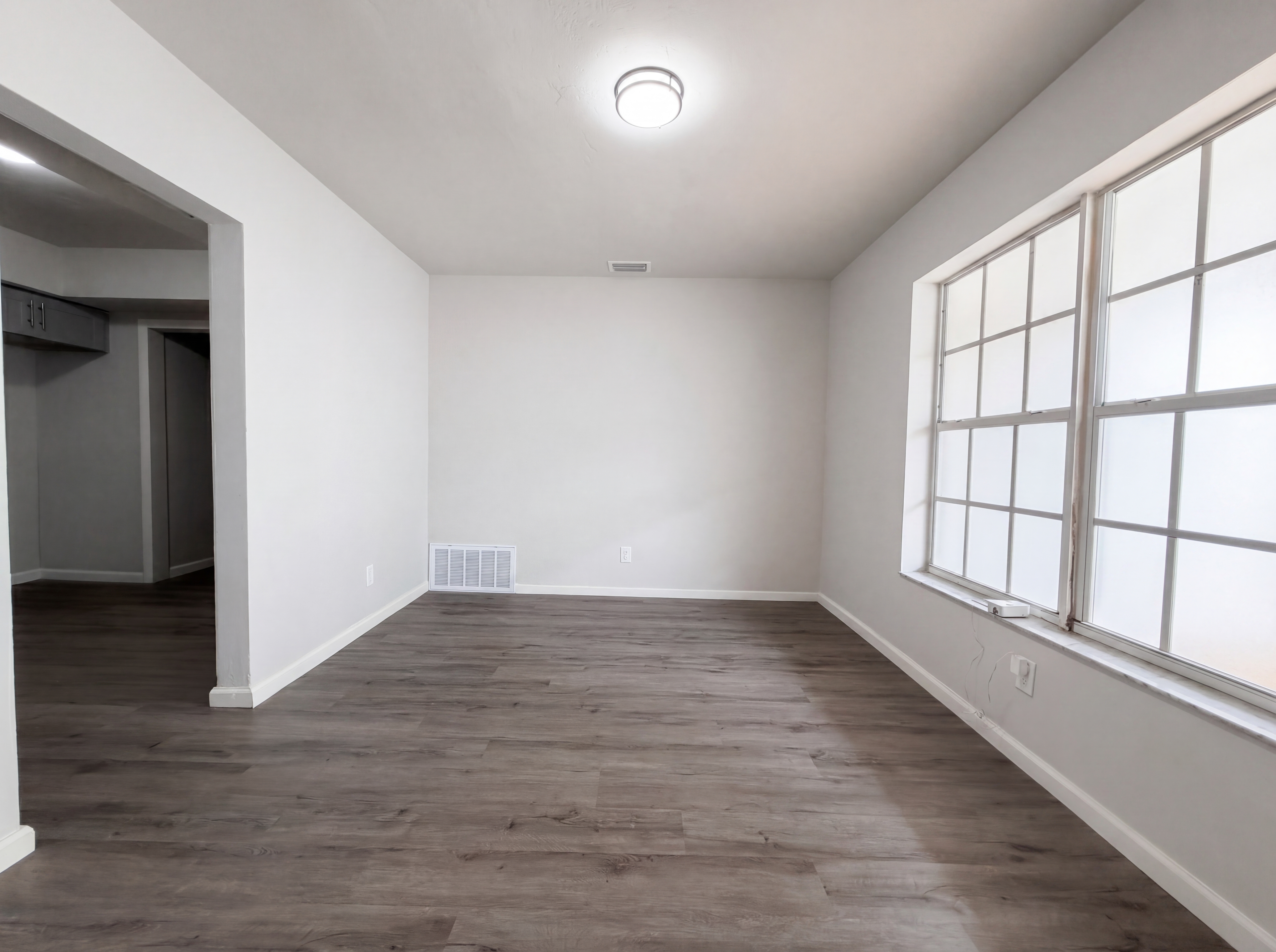 Photo 8 of 19 of 820 NW 78th Ave, Pembroke Pines, FL