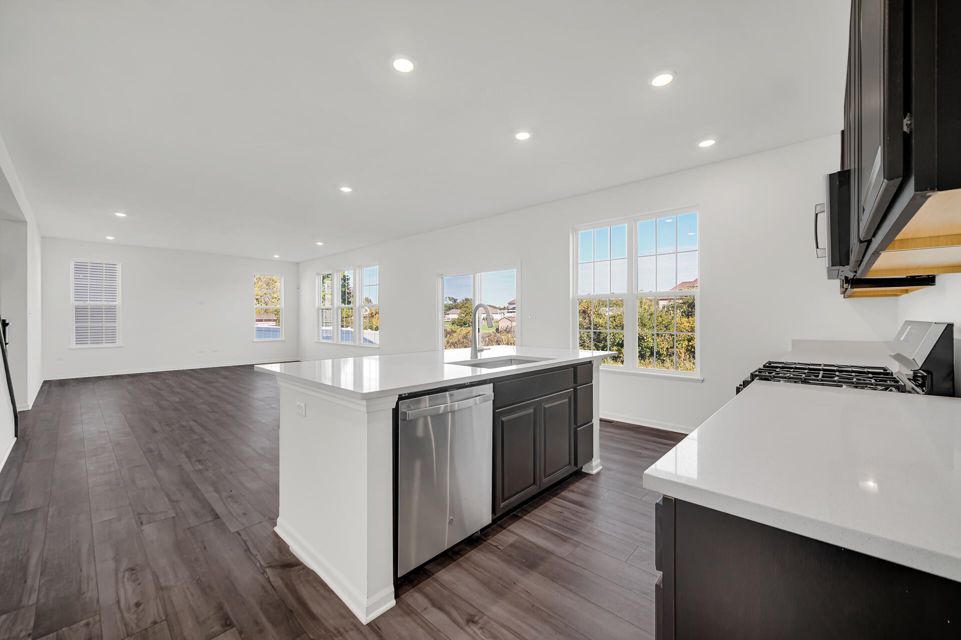 Photo 9 of 41 of 11453 Clyde Dr, Crown Point, IN