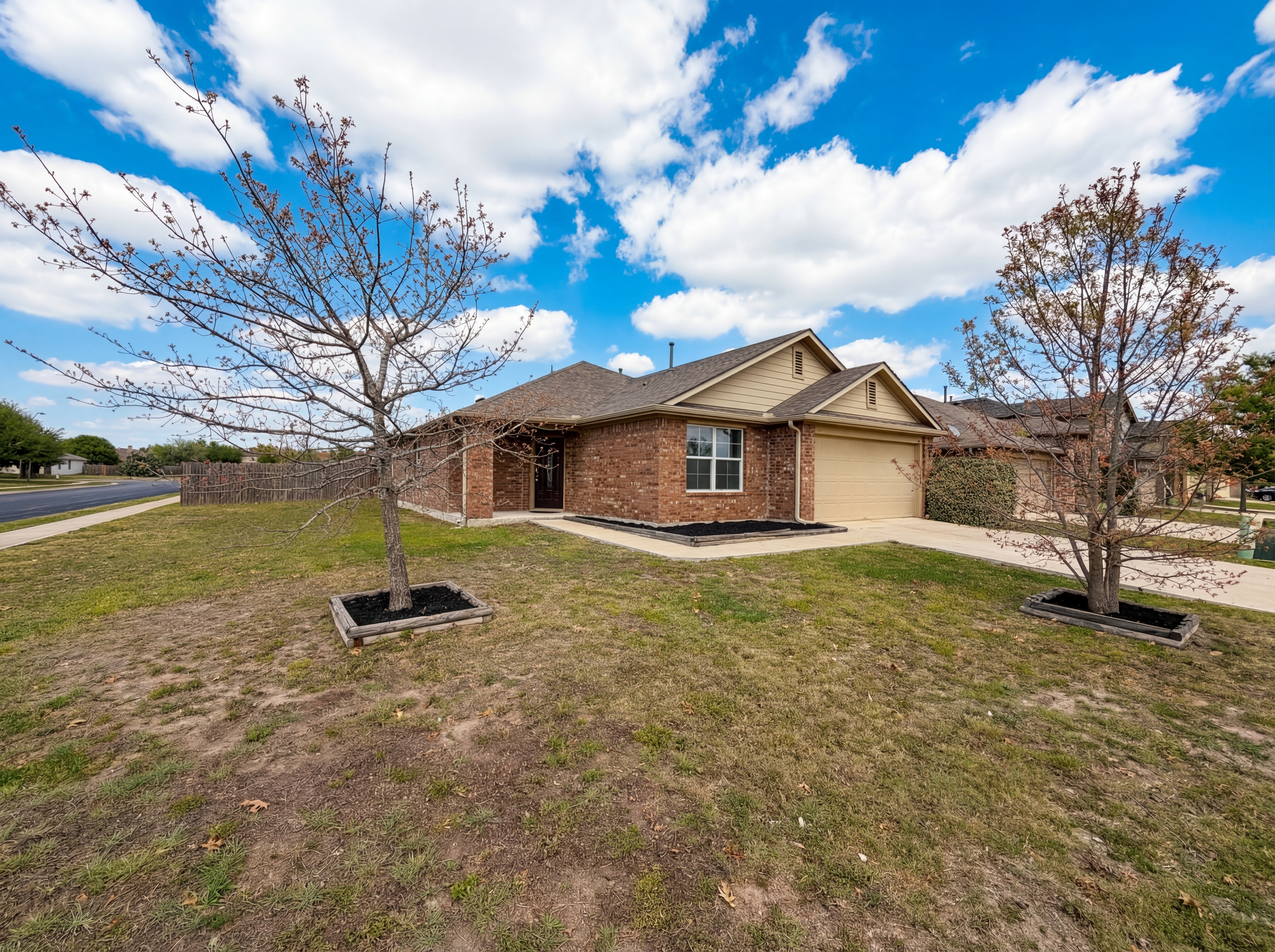 Photo 7 of 23 of 201 Camellia Dr, Hutto, TX