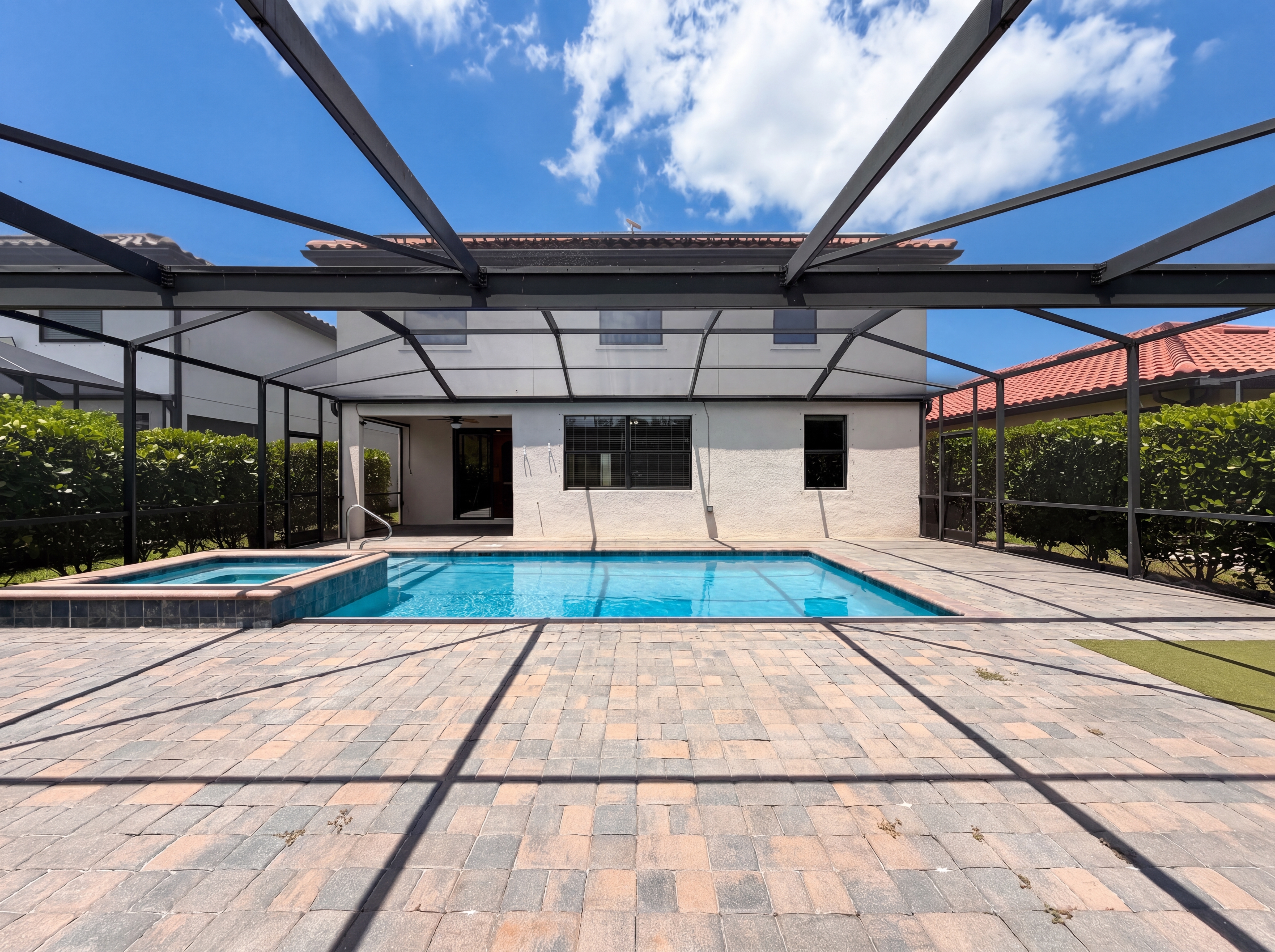 Photo 41 of 45 of 1588 Vizcaya Ln, Naples, FL