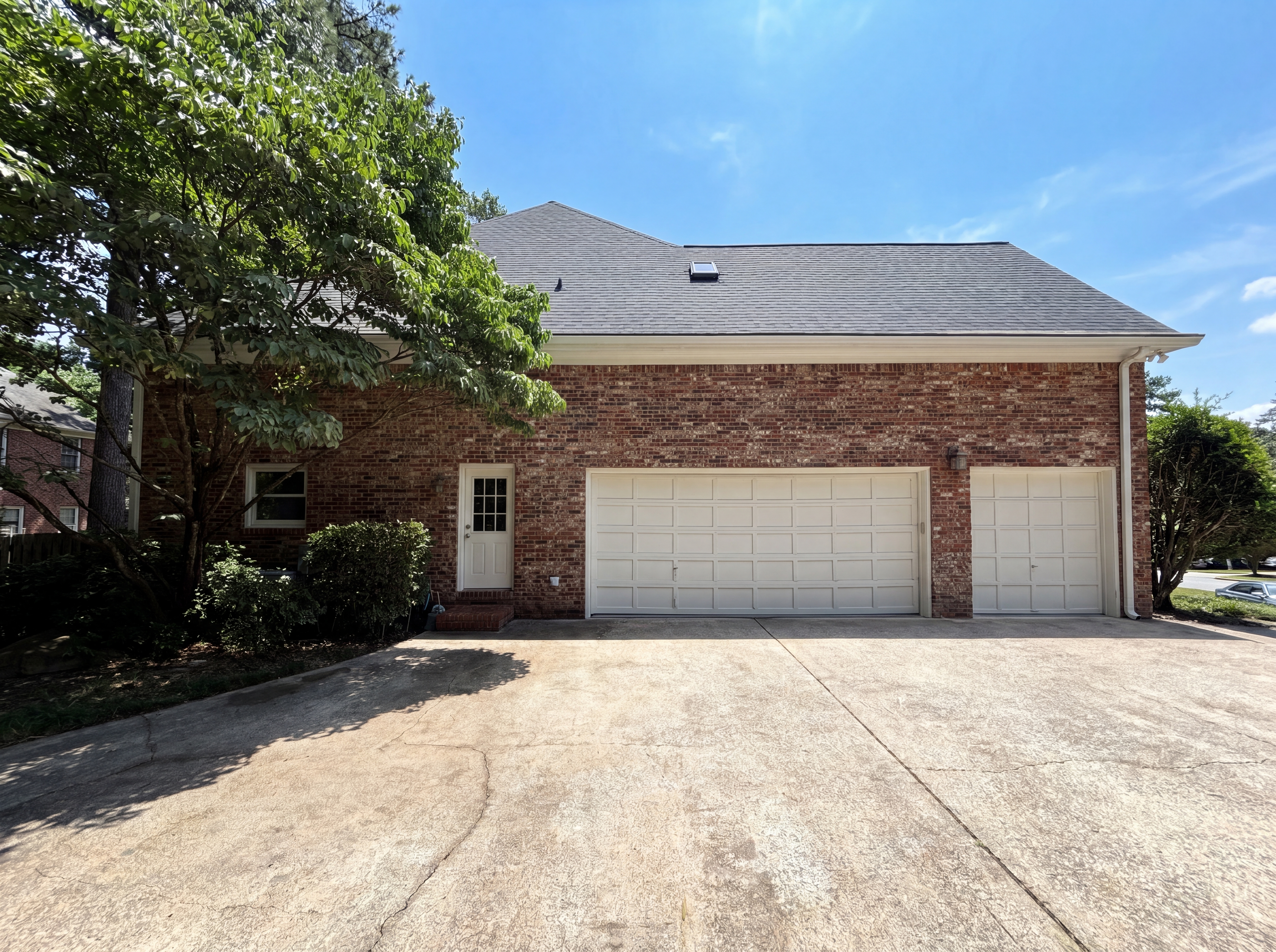 Photo 28 of 32 of 1984 Charrwood Ct, Marietta, GA