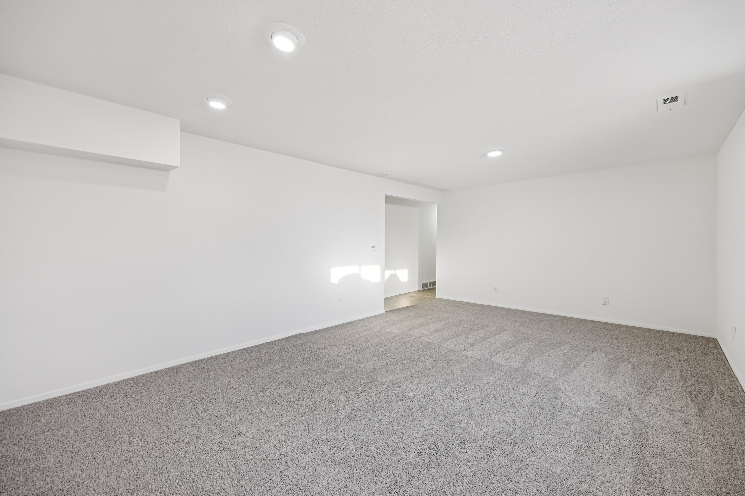 Photo 28 of 40 of 3020 W Rosa Vista Dr, Taylorsville, UT