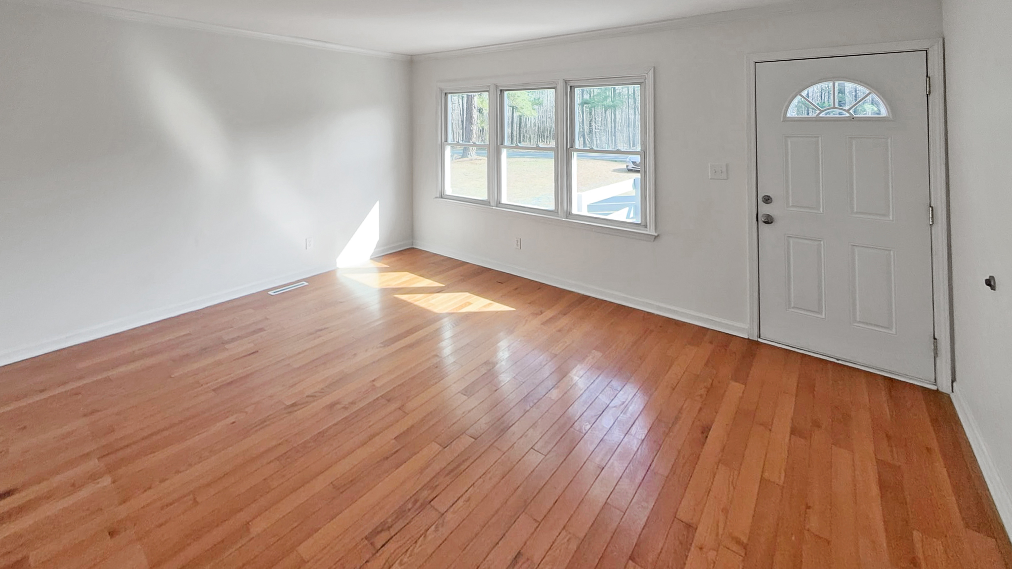 Photo 3 of 15 of 5503 Antioch Rd, Oxford, NC