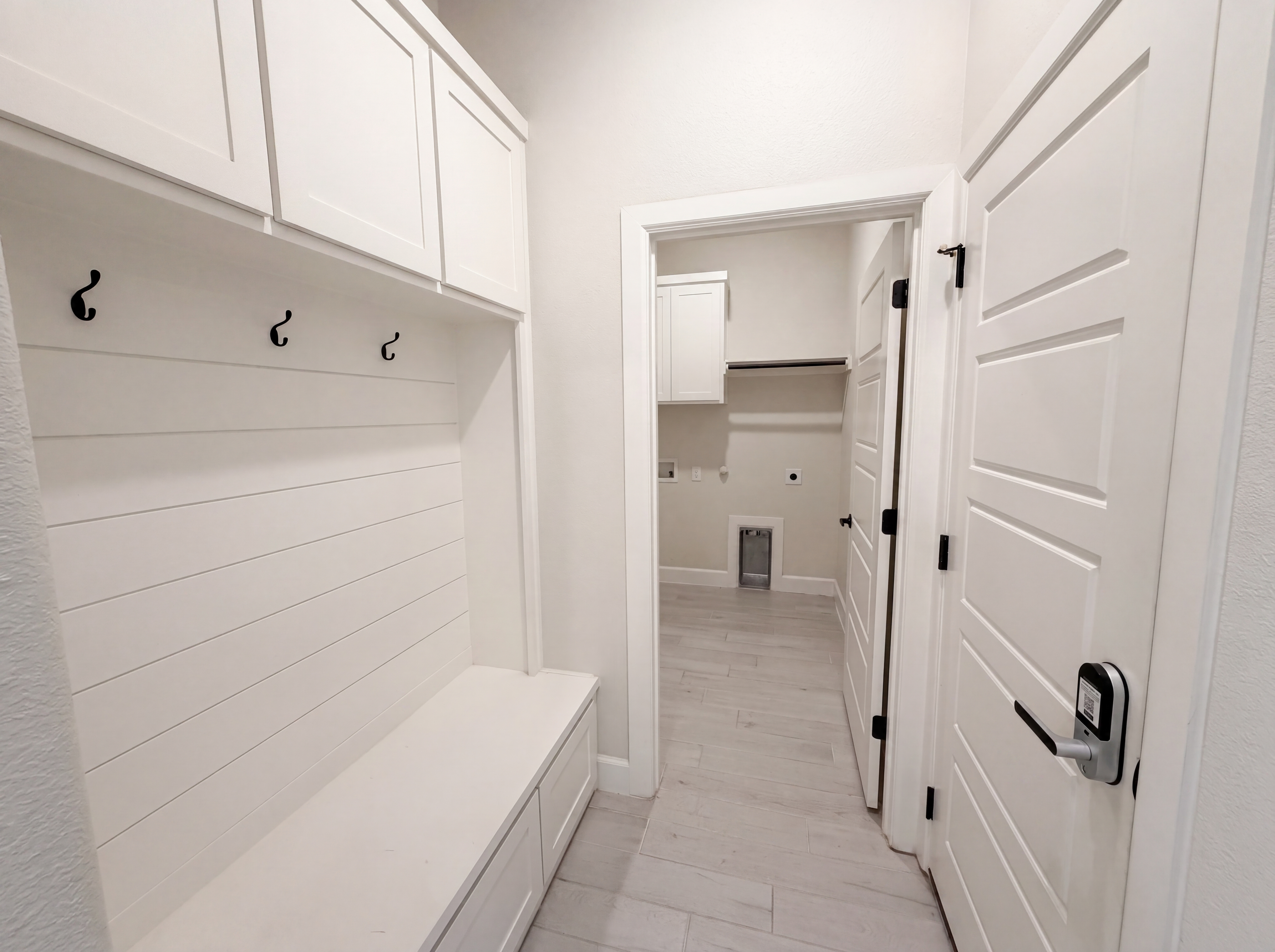 Photo 16 of 19 of 612 Wood Brook Ln, Burleson, TX