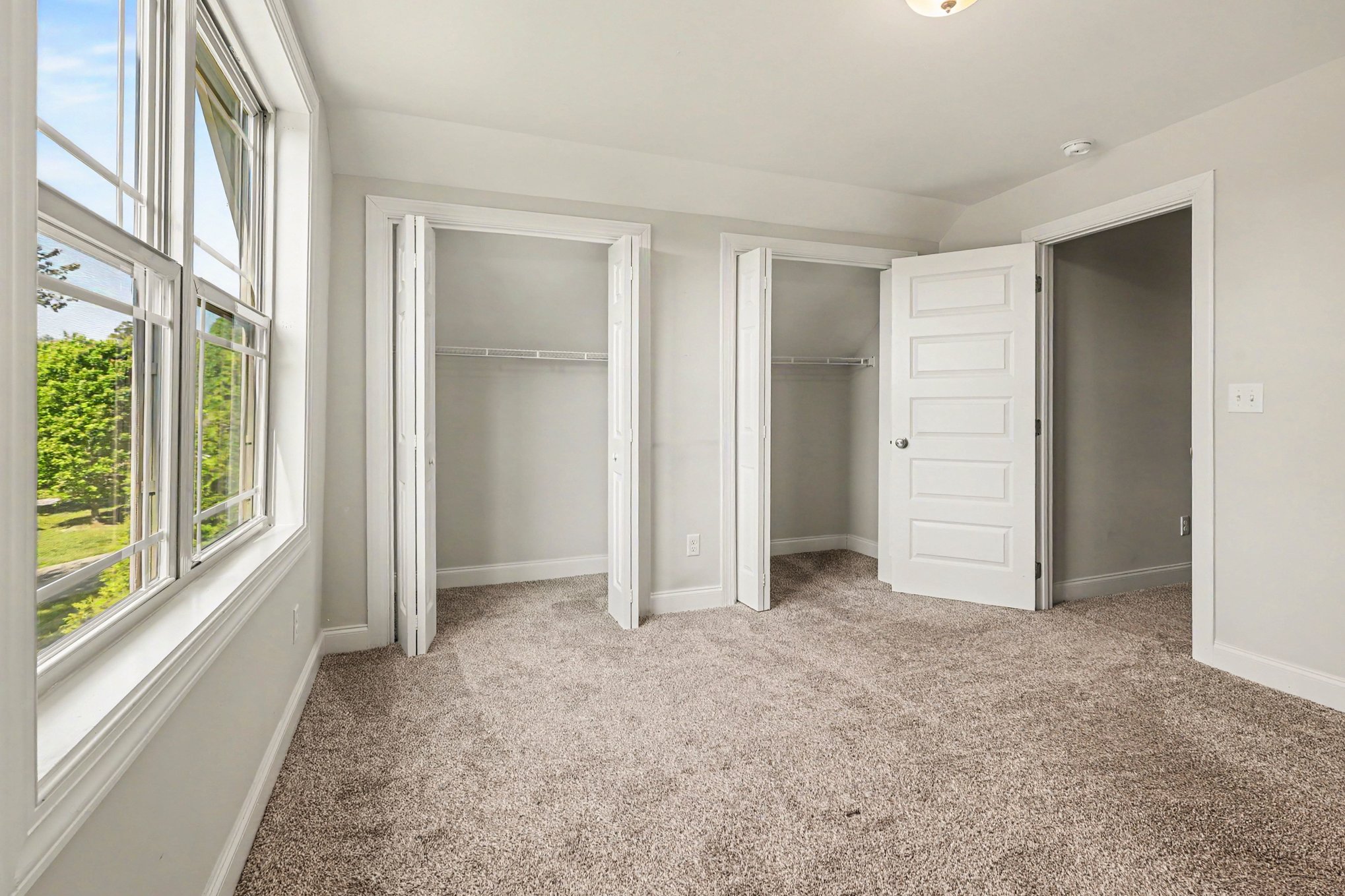 Photo 15 of 21 of 168 Triple Fairways Dr, Hendersonville, NC