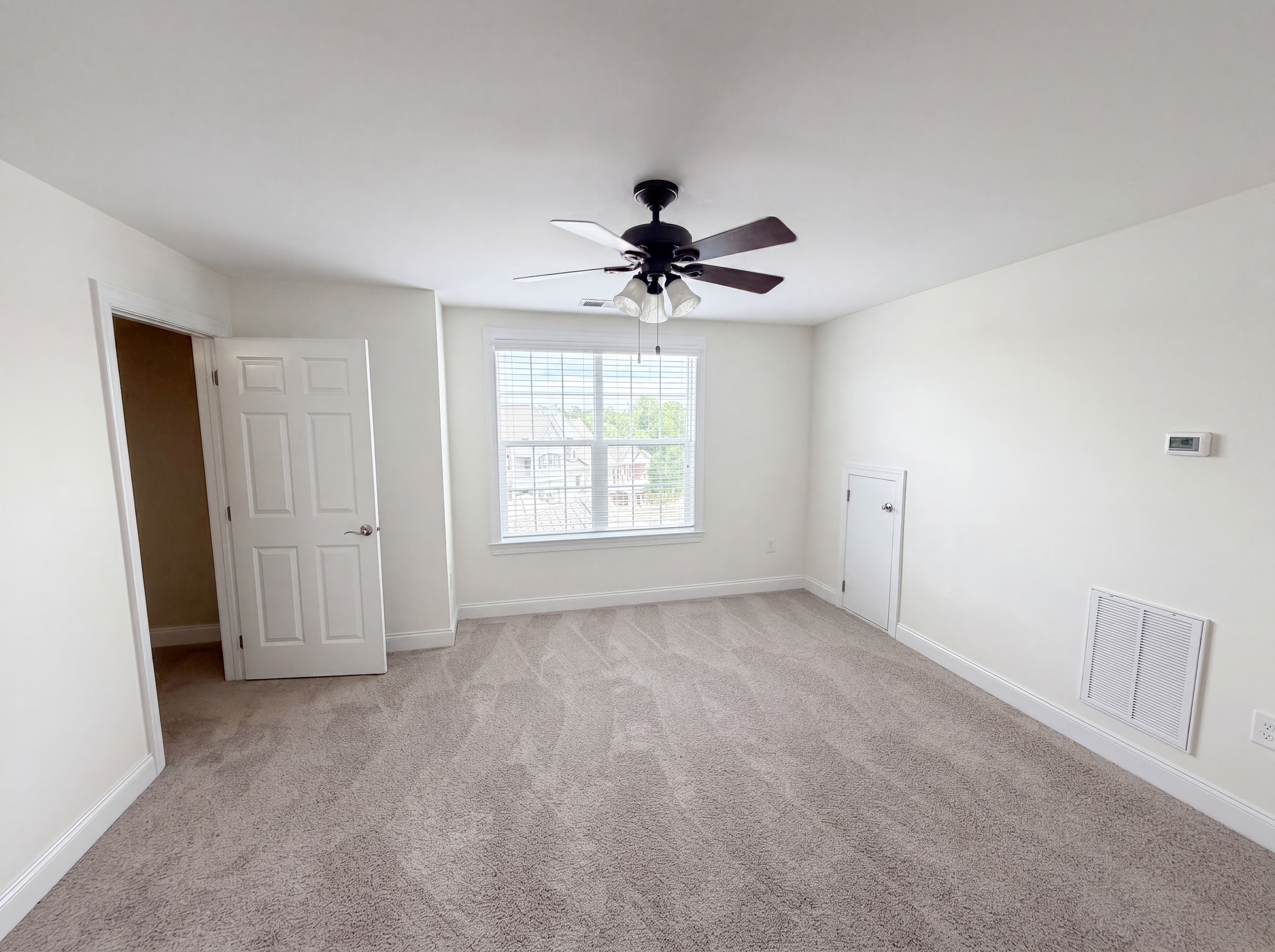Photo 10 of 19 of 10321 Sablewood Dr, Raleigh, NC