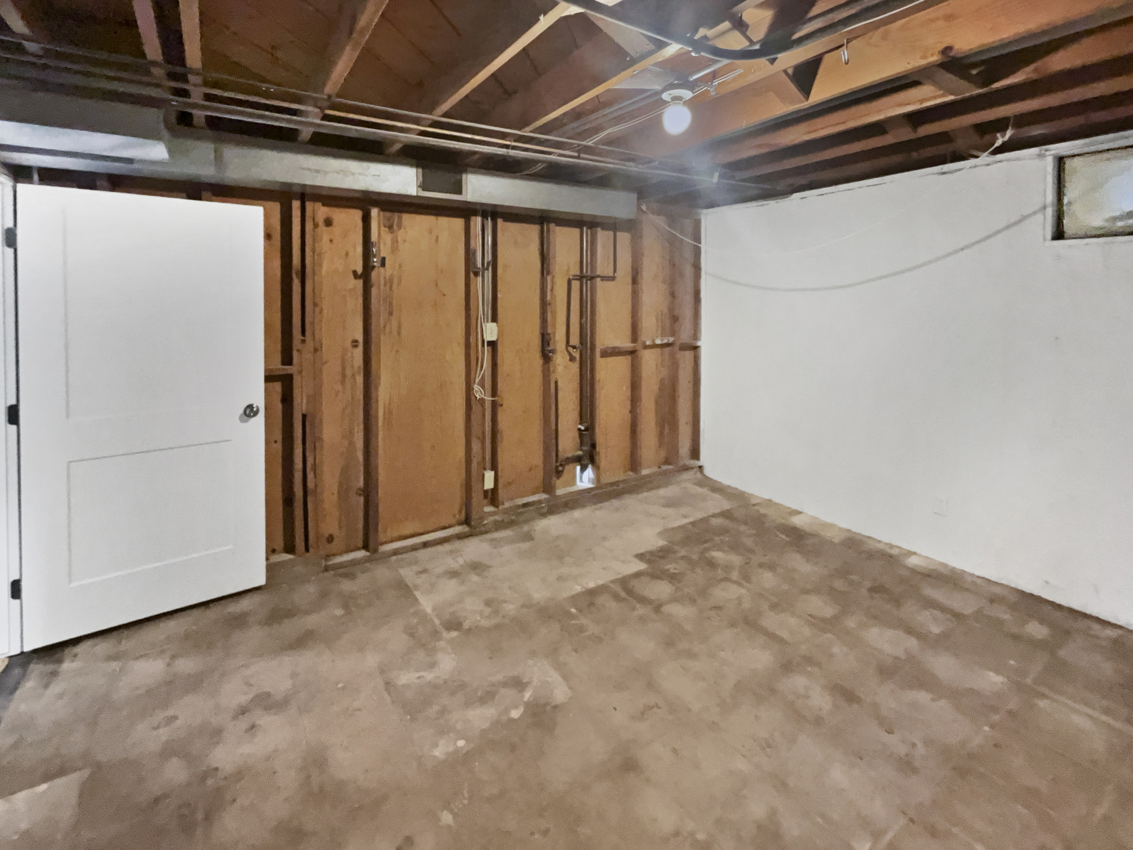 Photo 18 of 24 of 2127 Saranac Dr, Colorado Springs, CO