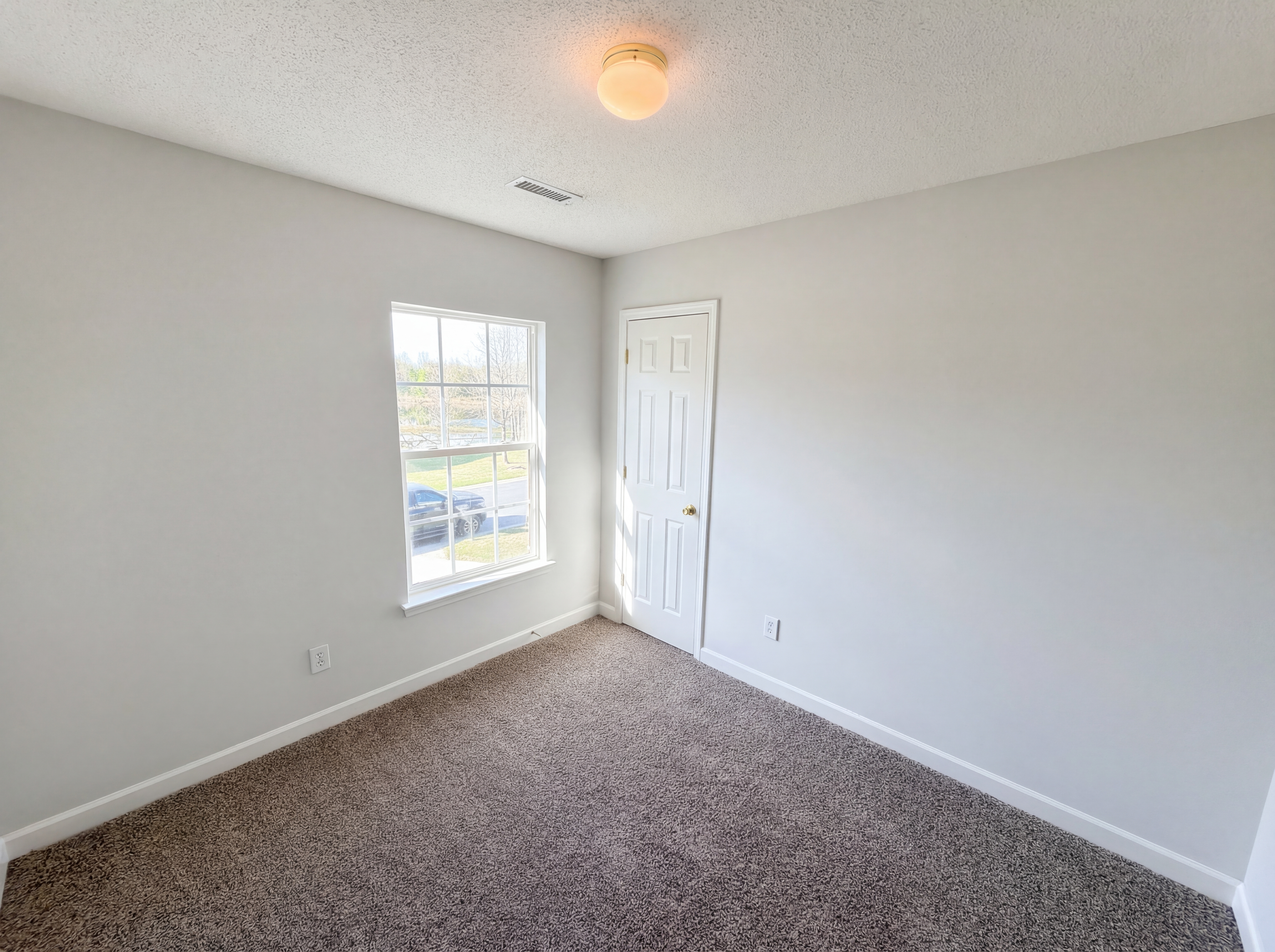 Photo 12 of 17 of 3461 E Fairmeadow Dr, Lancaster, SC