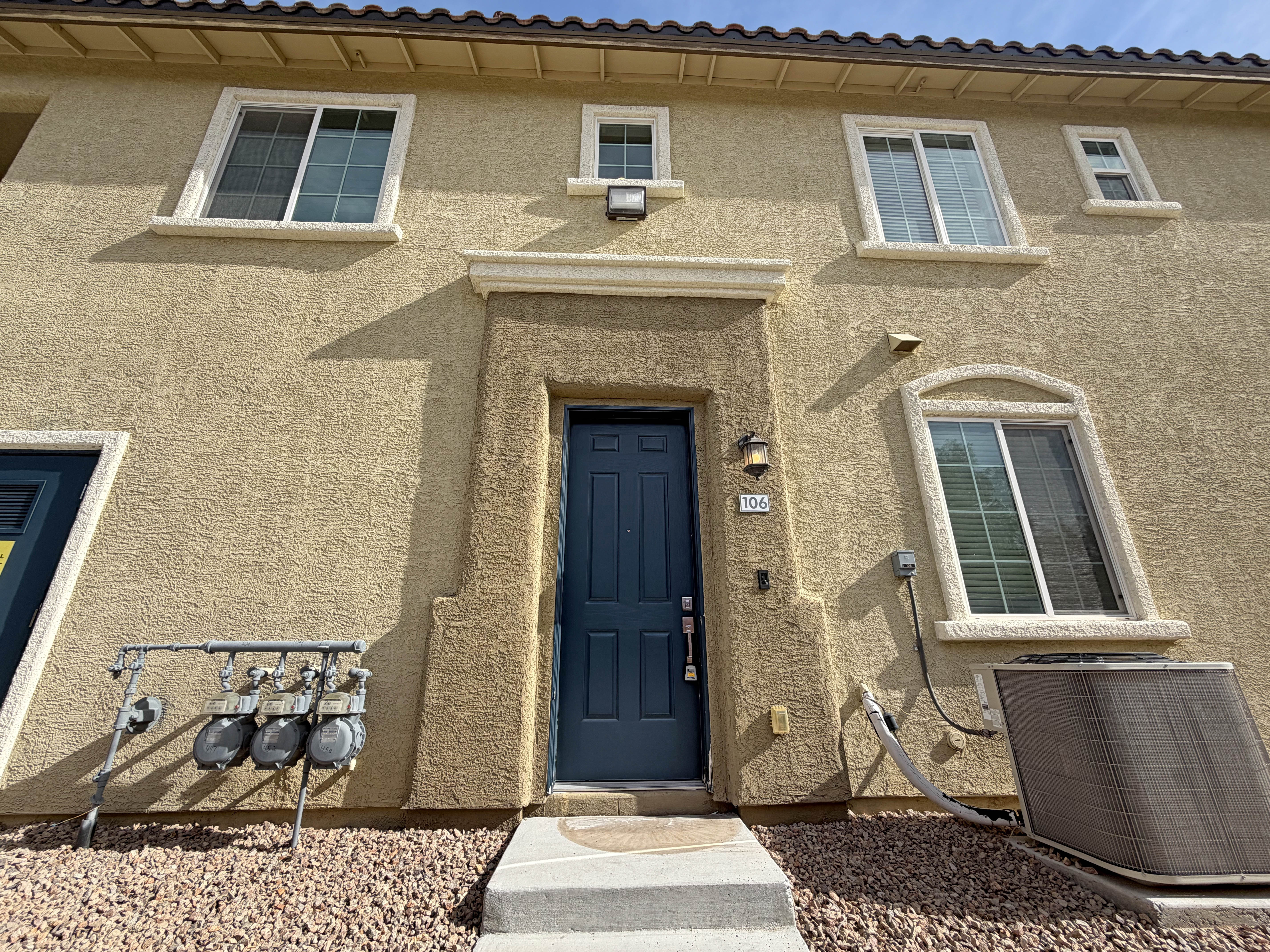 Photo 5 of 19 of 8457 Insignia Ave, Las Vegas, NV