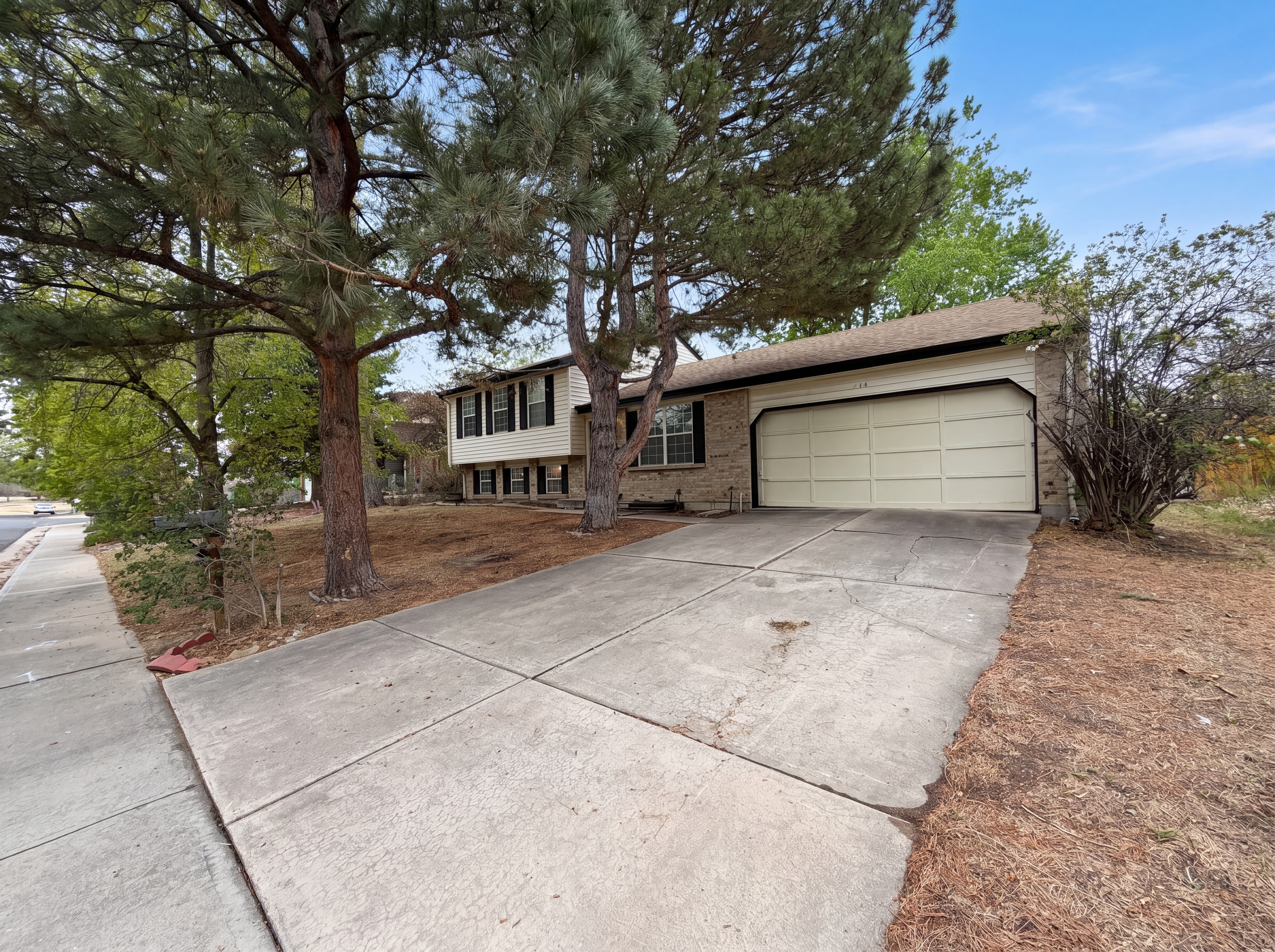 Photo 30 of 42 of 2114 S Eagle Ct, Aurora, CO