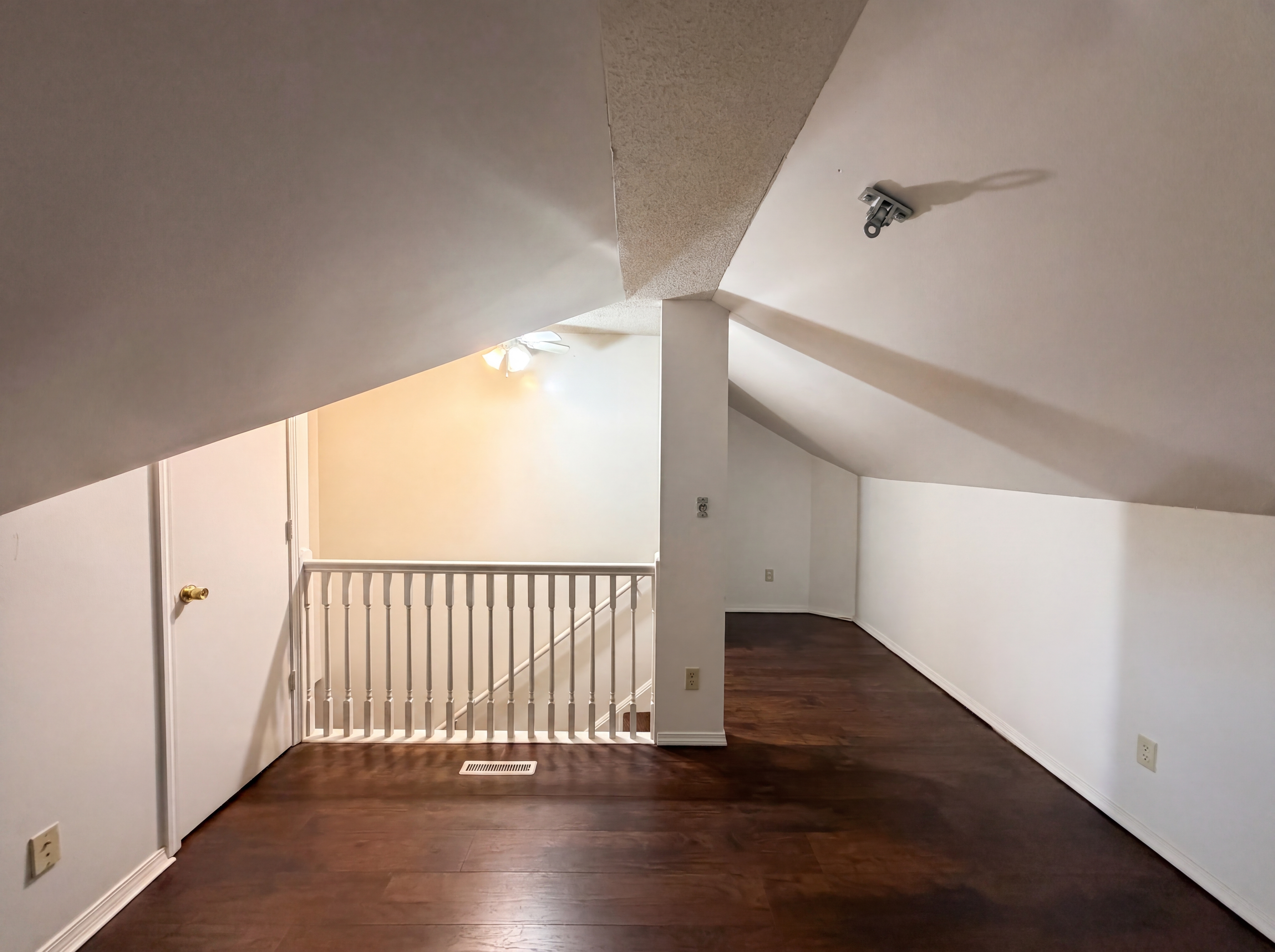 Photo 10 of 21 of 11304 E 55th Ter, Raytown, MO