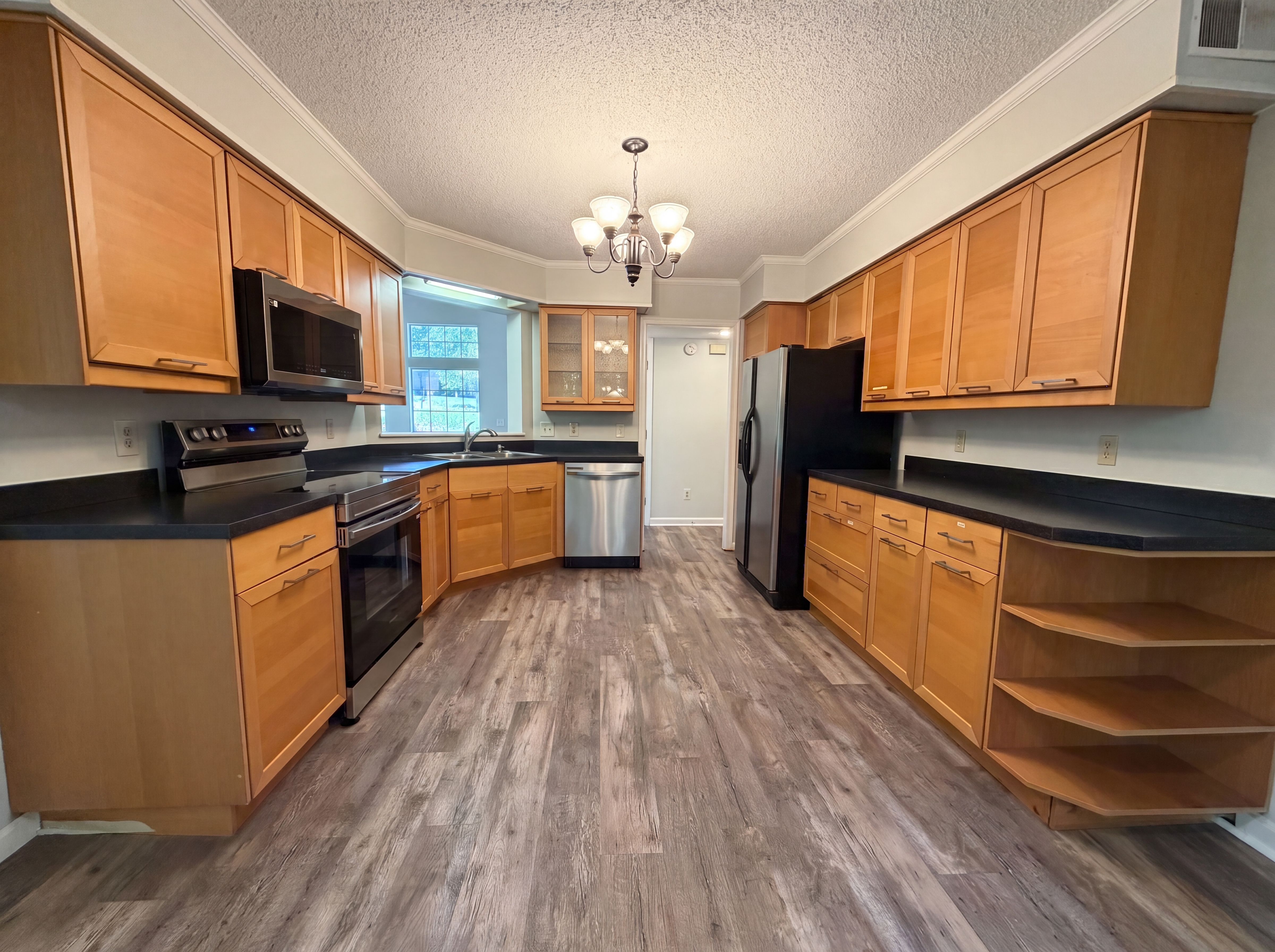 Photo 2 of 27 of 39 Saint Albans Rd, Irmo, SC