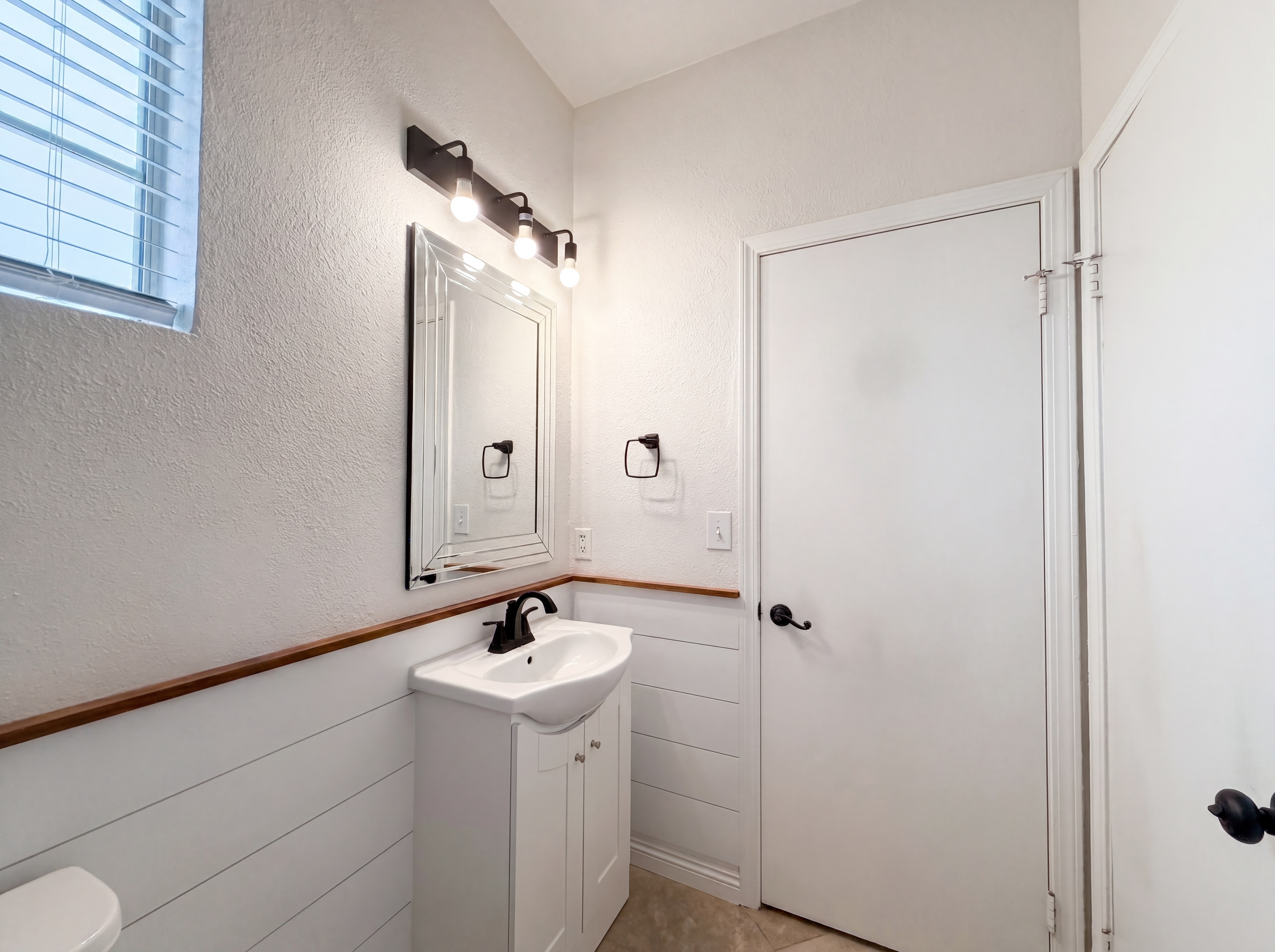 Photo 15 of 21 of 29628 Kingston Ct, Menifee, CA