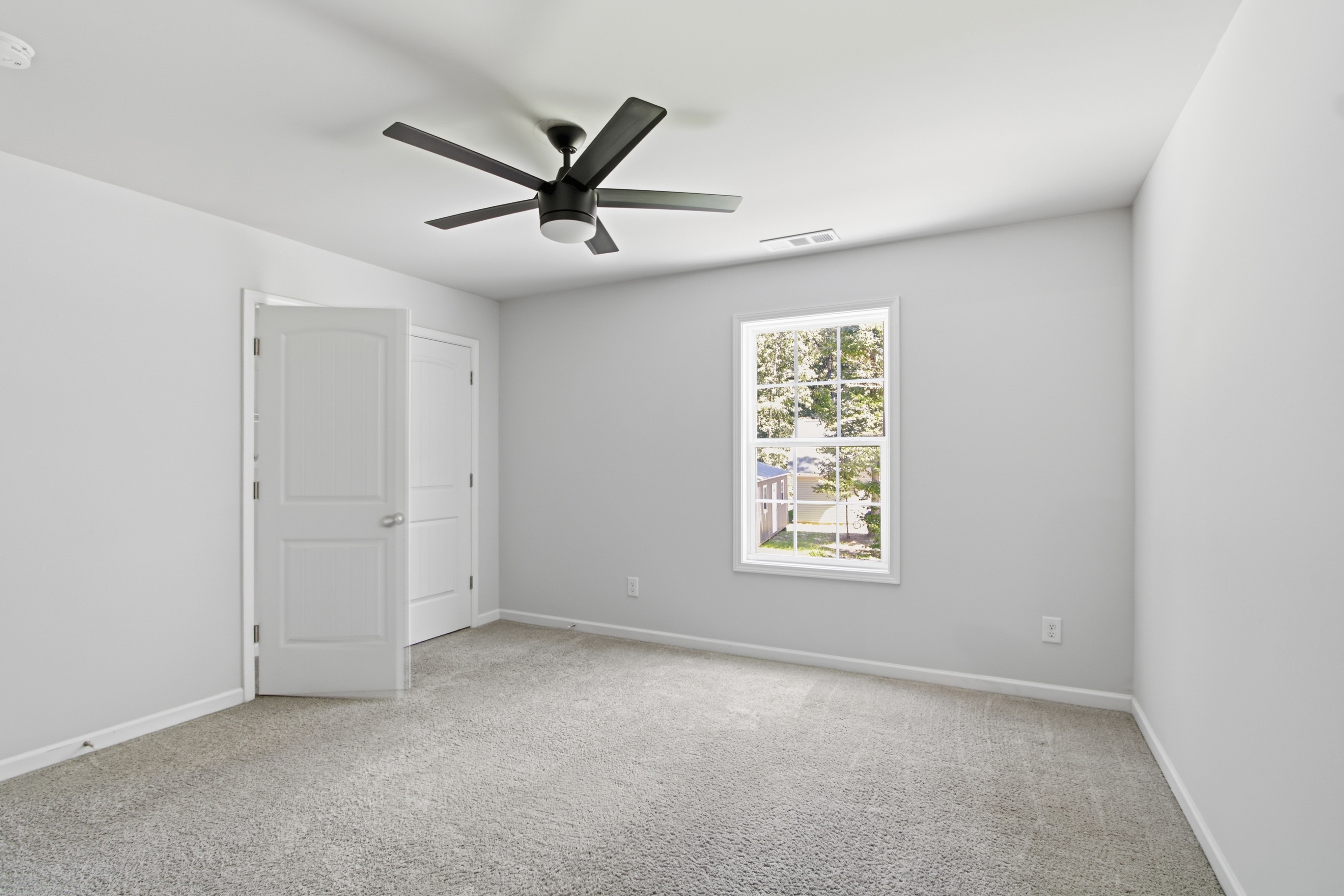 Photo 17 of 38 of 522 Mountain Creek Dr, Maysville, GA