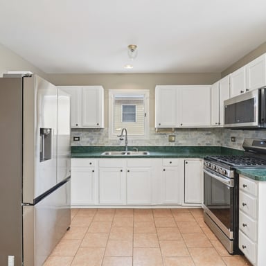 Property photo 2 of 16627 Carse Ave