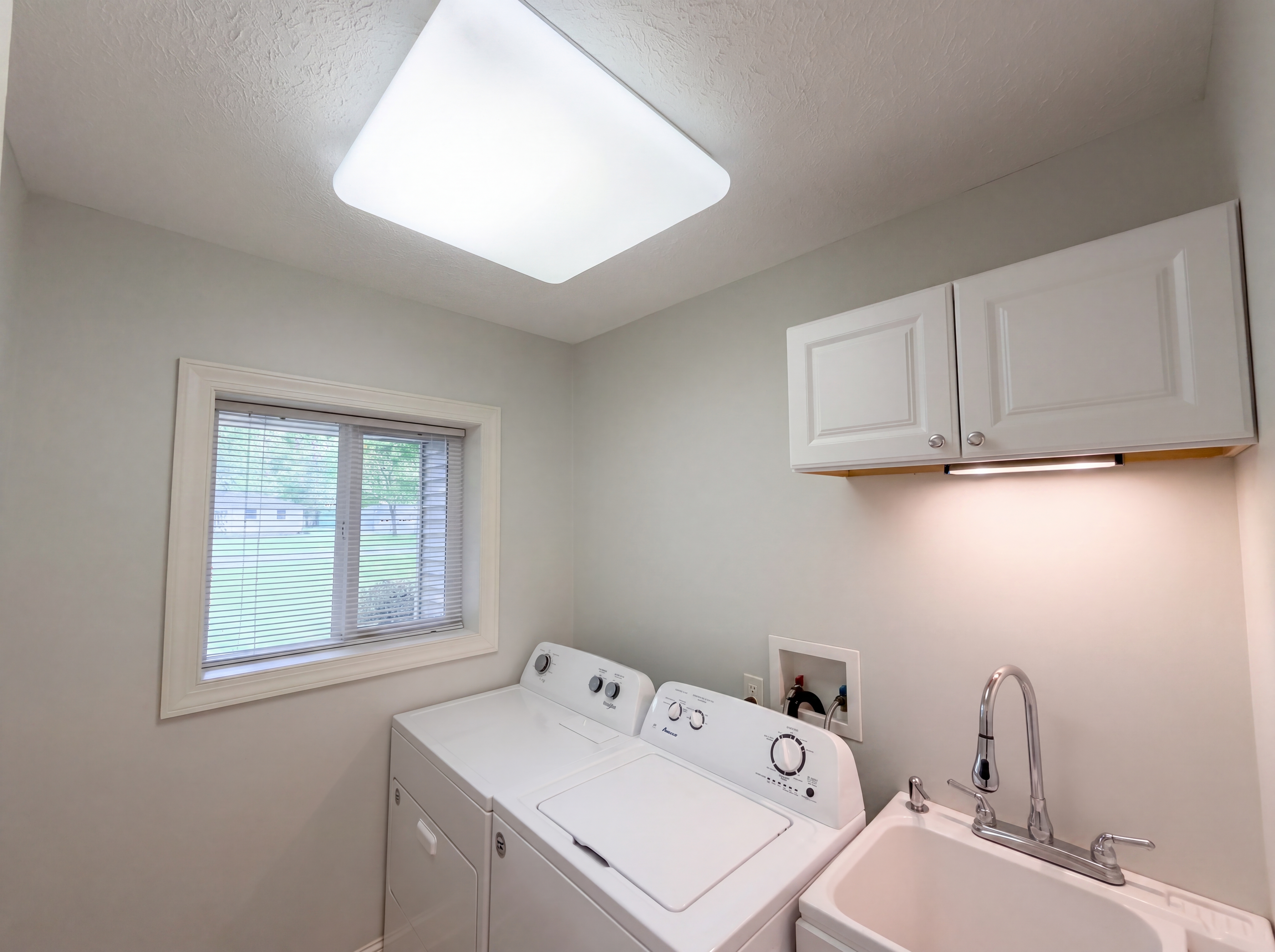 Photo 18 of 22 of 10845 Gregory Ln, North Royalton, OH