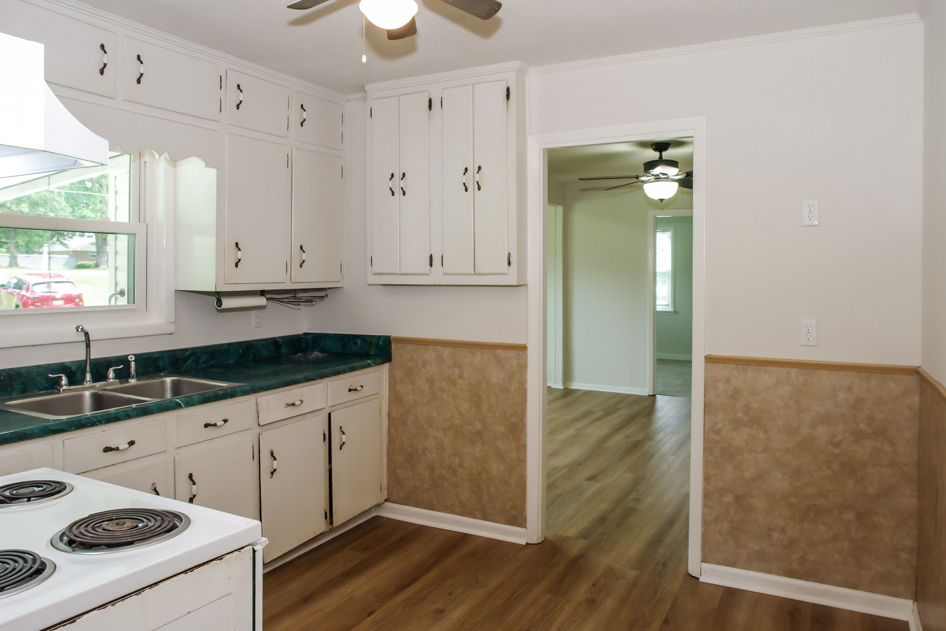 Photo 19 of 35 of 2294 Cullman Rd, Arab, AL