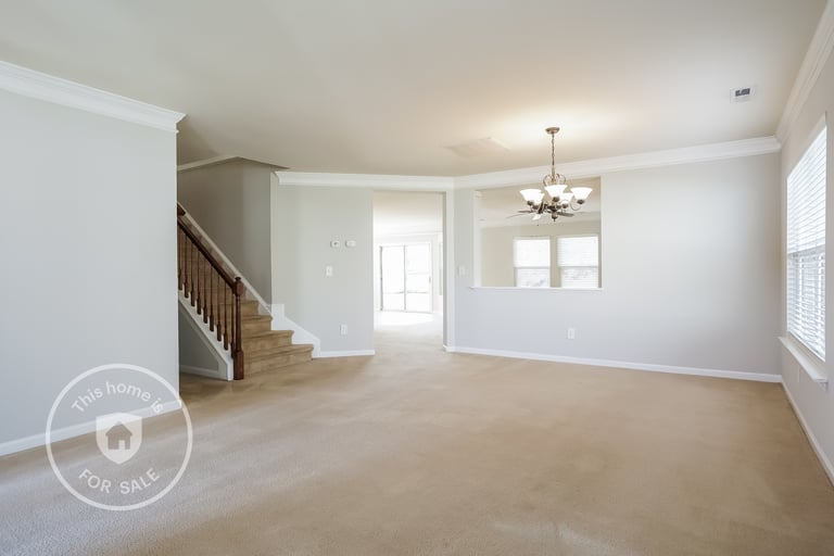 Photo 10 of 25 - 3100 Cynthiana Ct, Raleigh, NC 27610