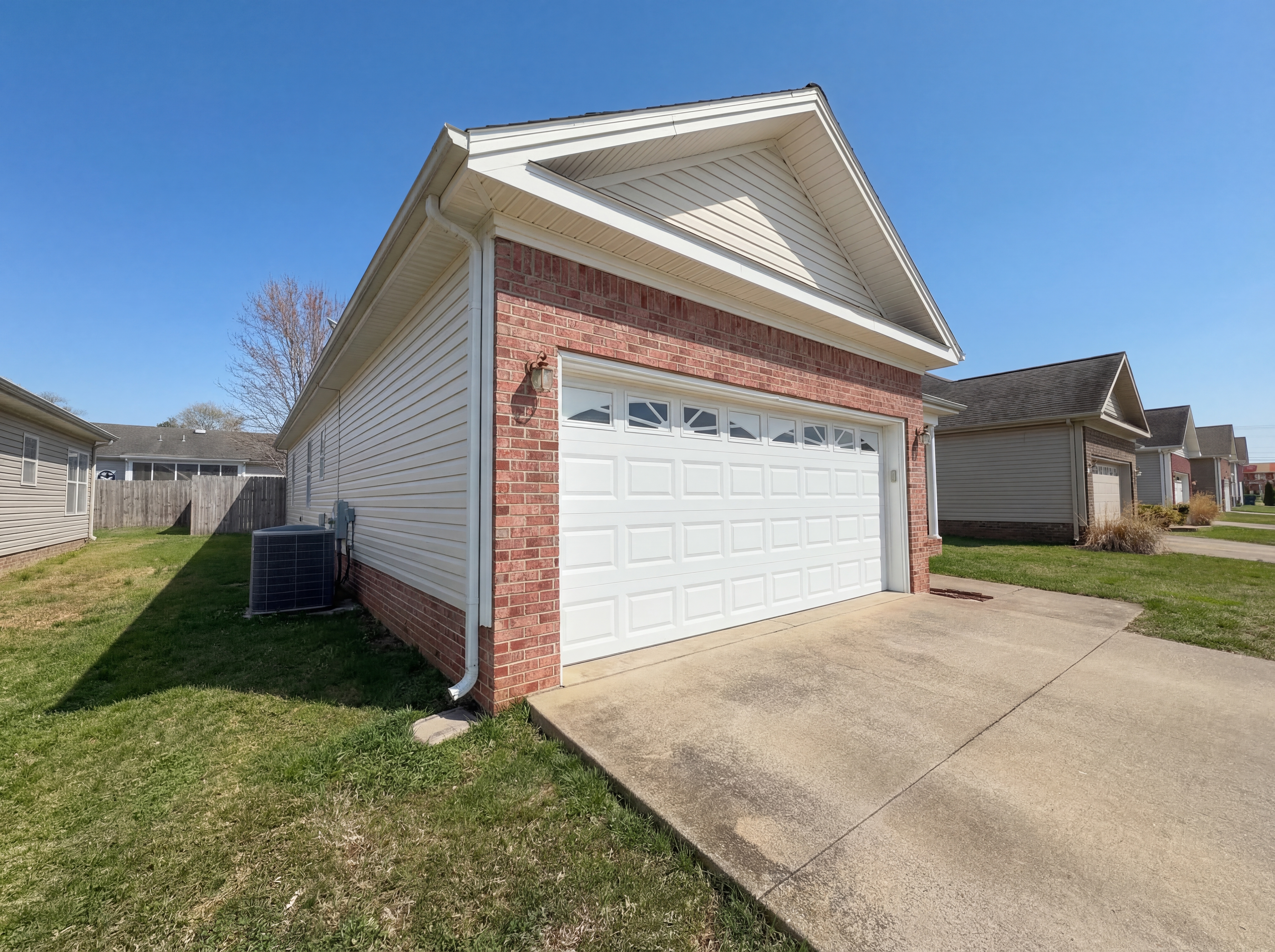 Photo 8 of 17 of 511 Bridle Way, Hopkinsville, KY