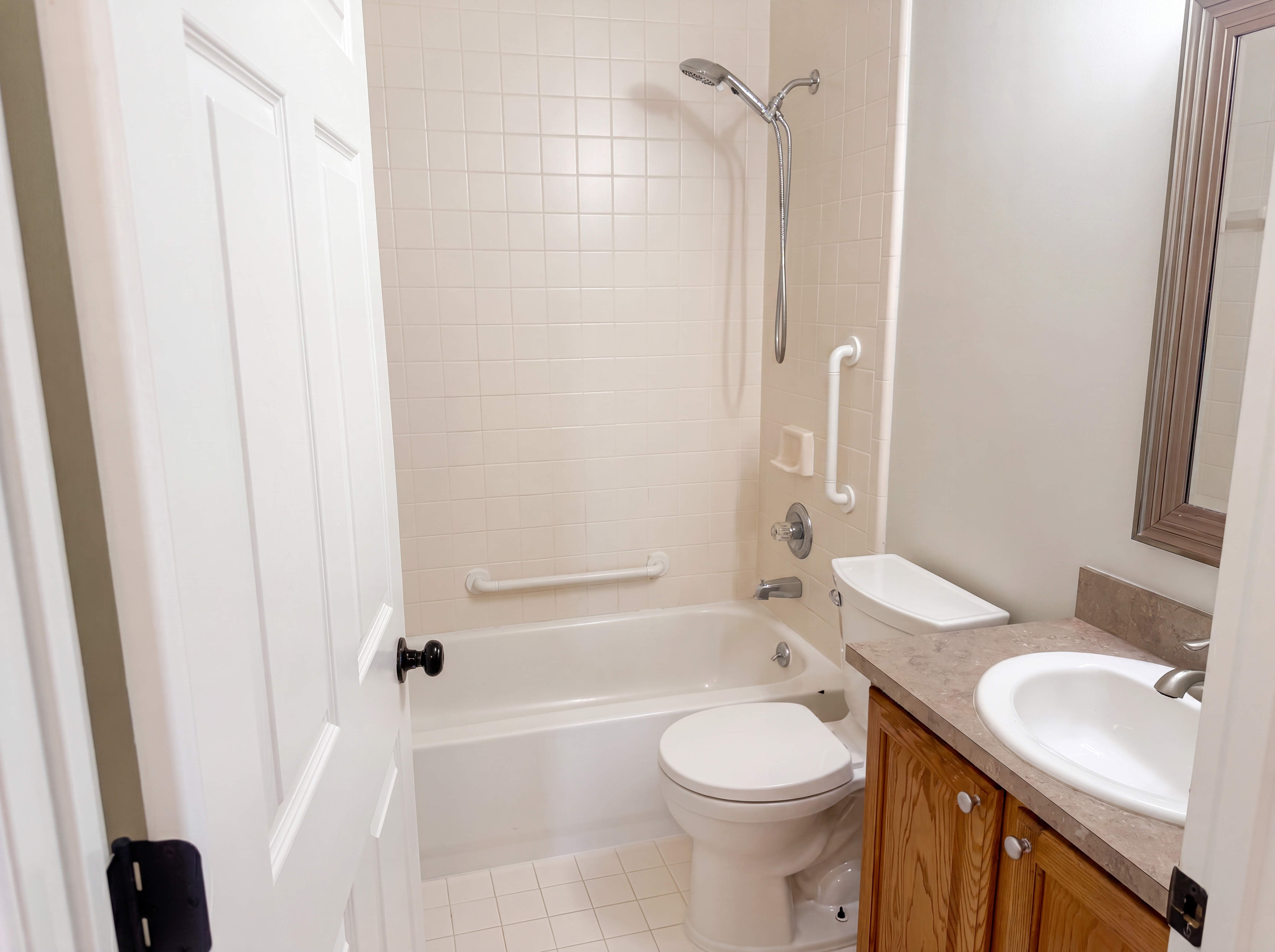 Photo 10 of 21 of 42724 North Walnut St, Clinton Township, MI
