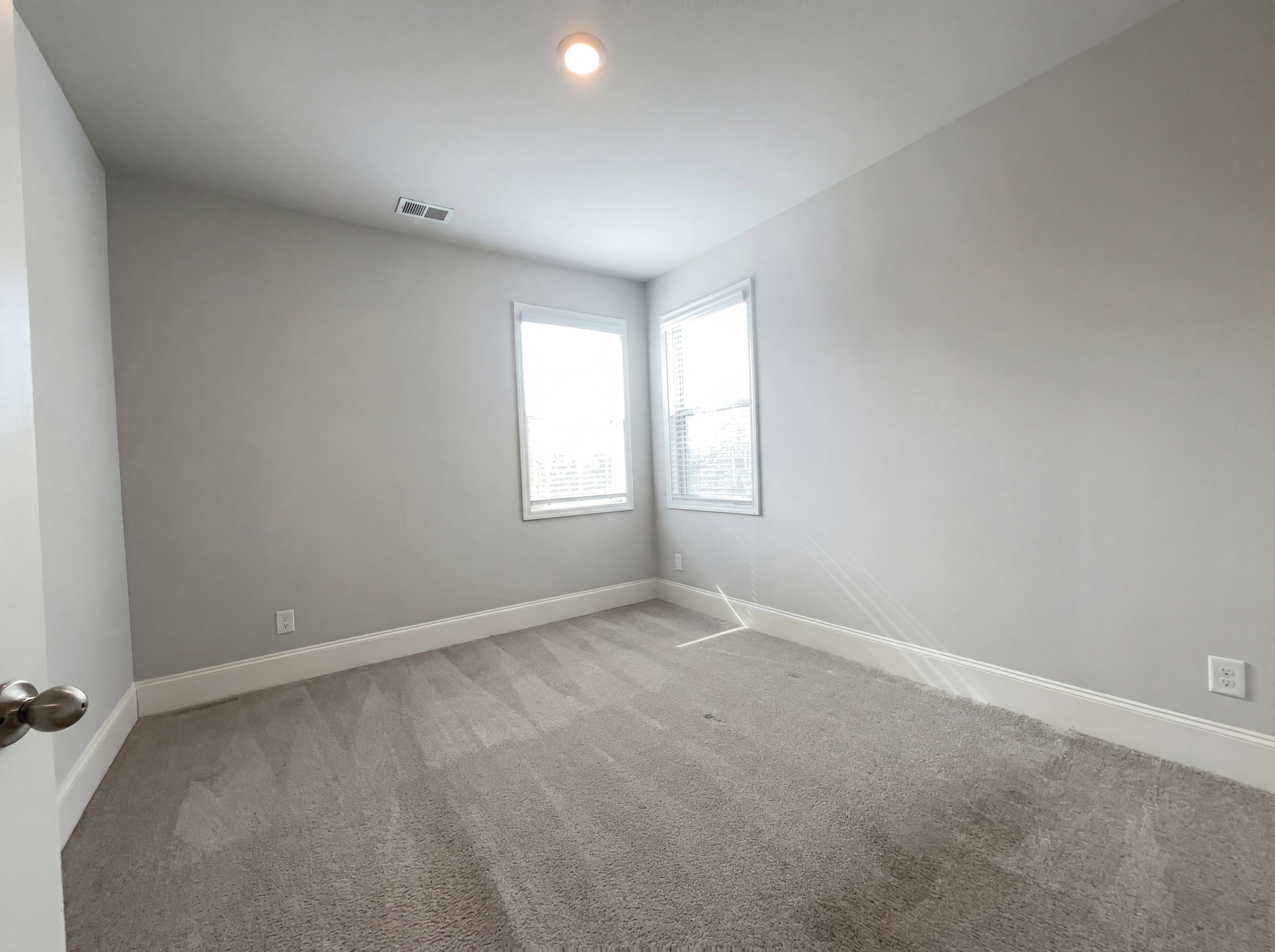 Photo 11 of 29 of 9104 Hanover St, Lithia Springs, GA