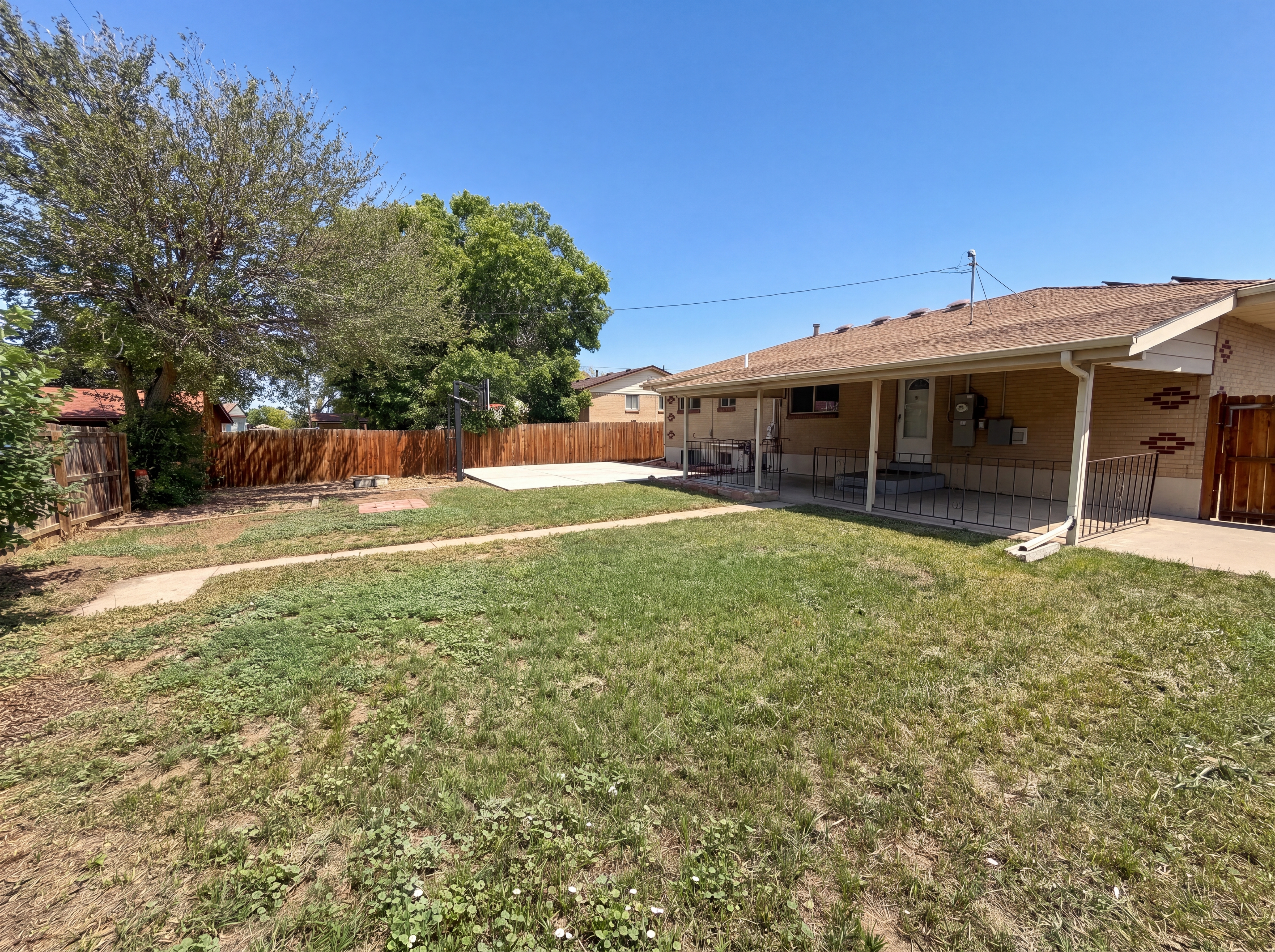 Photo 5 of 22 of 5421 Raritan Way, Denver, CO