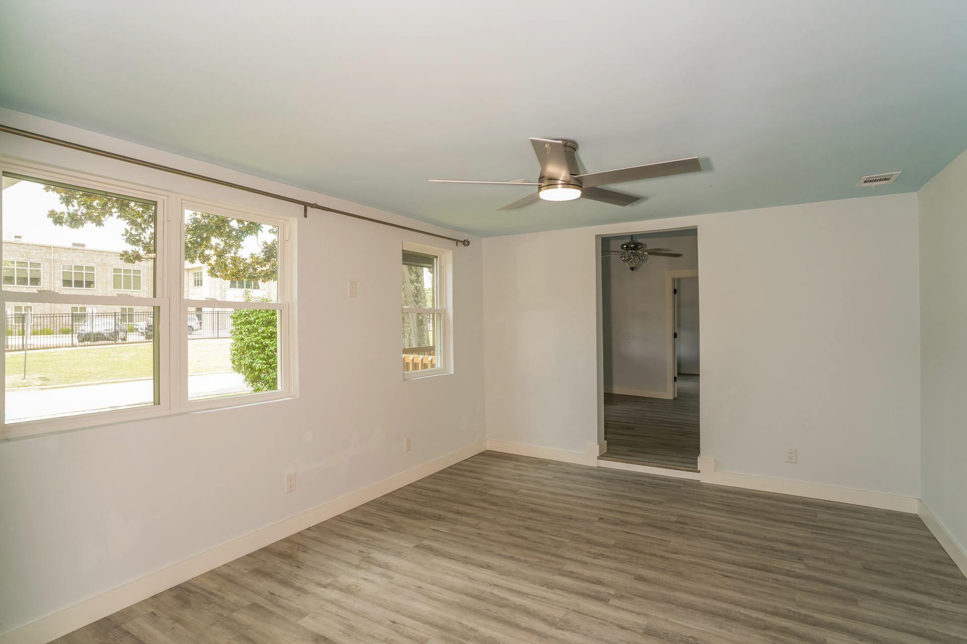 Photo 5 of 22 of 5213 Dillon Ave, Savannah, GA