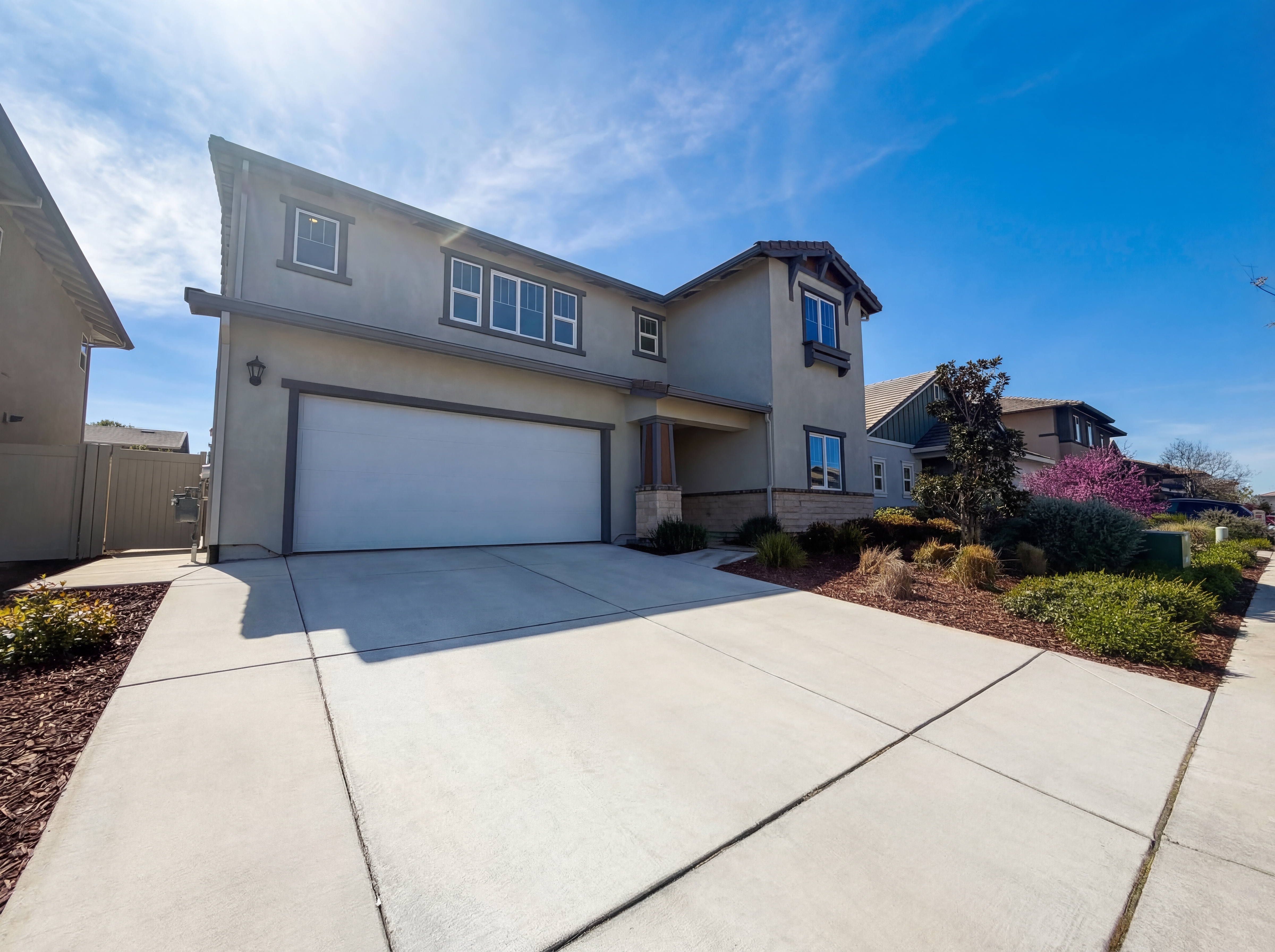 Photo 8 of 46 of 1176 Willow Hill Ave, Sacramento, CA