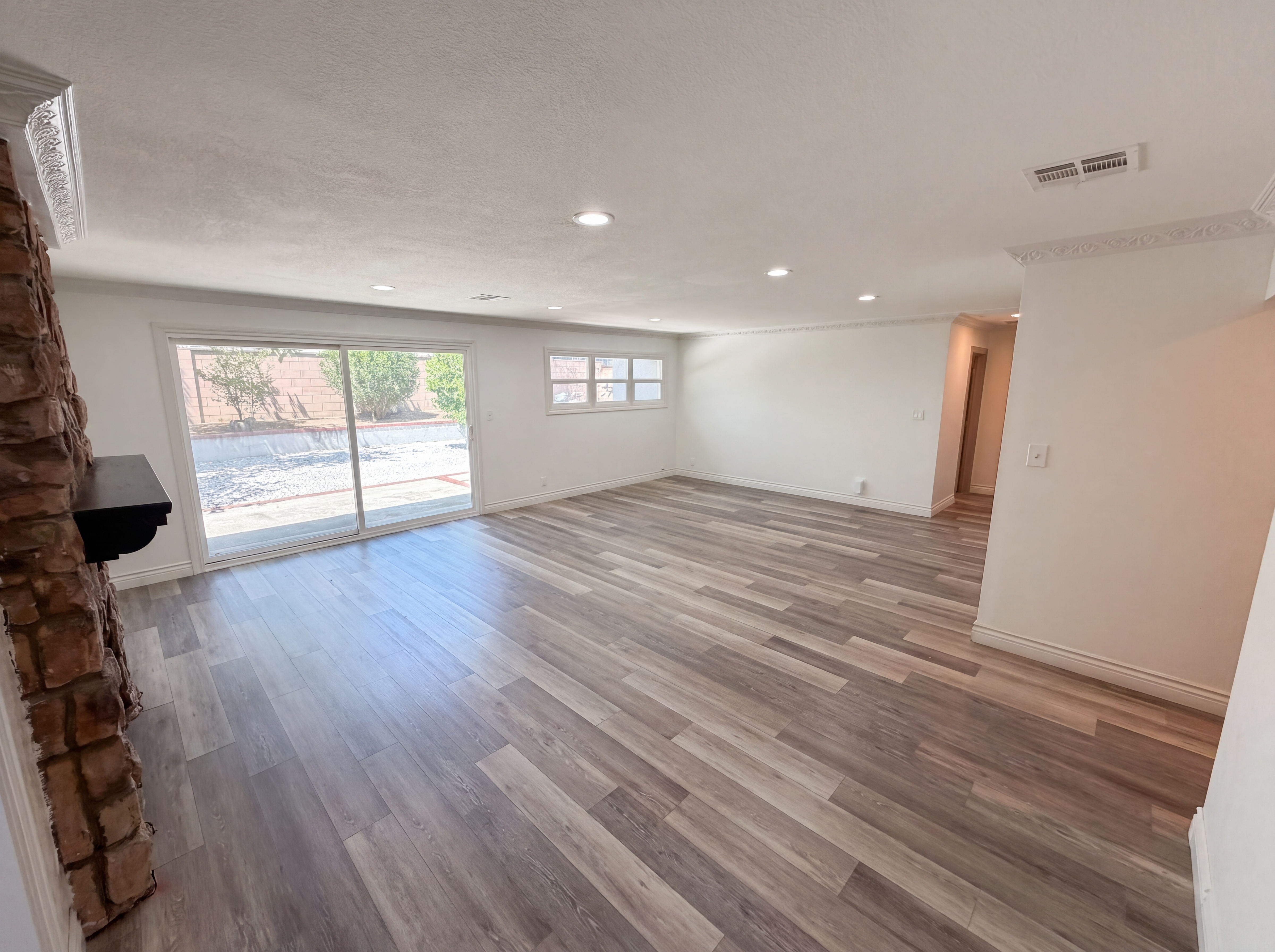 Photo 6 of 33 of 1007 E Citrus Edge St, Azusa, CA