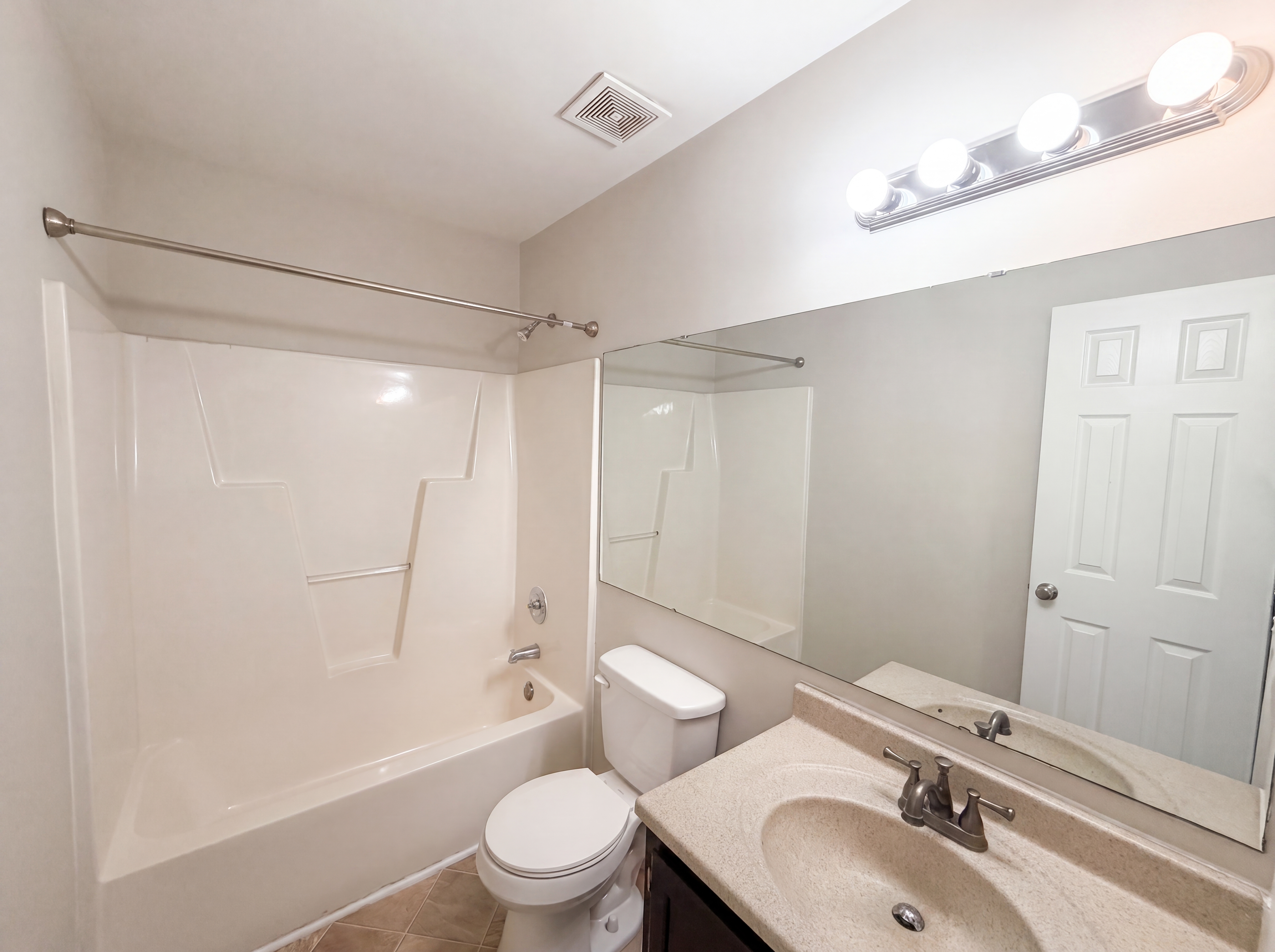 Photo 17 of 21 of 128 Morena Dr, Holly Springs, NC