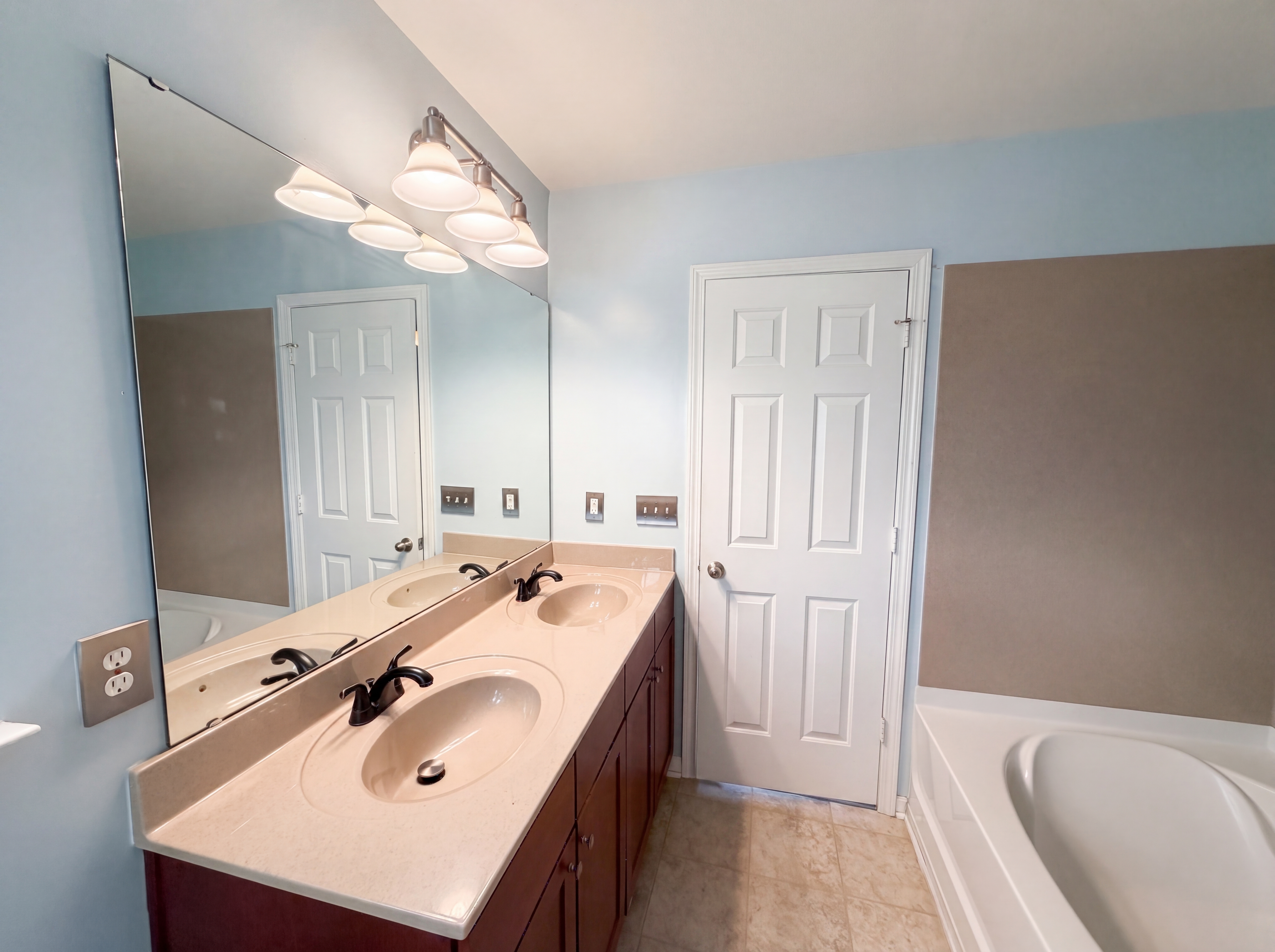 Photo 15 of 20 of 192 Solheim Ln, Raleigh, NC
