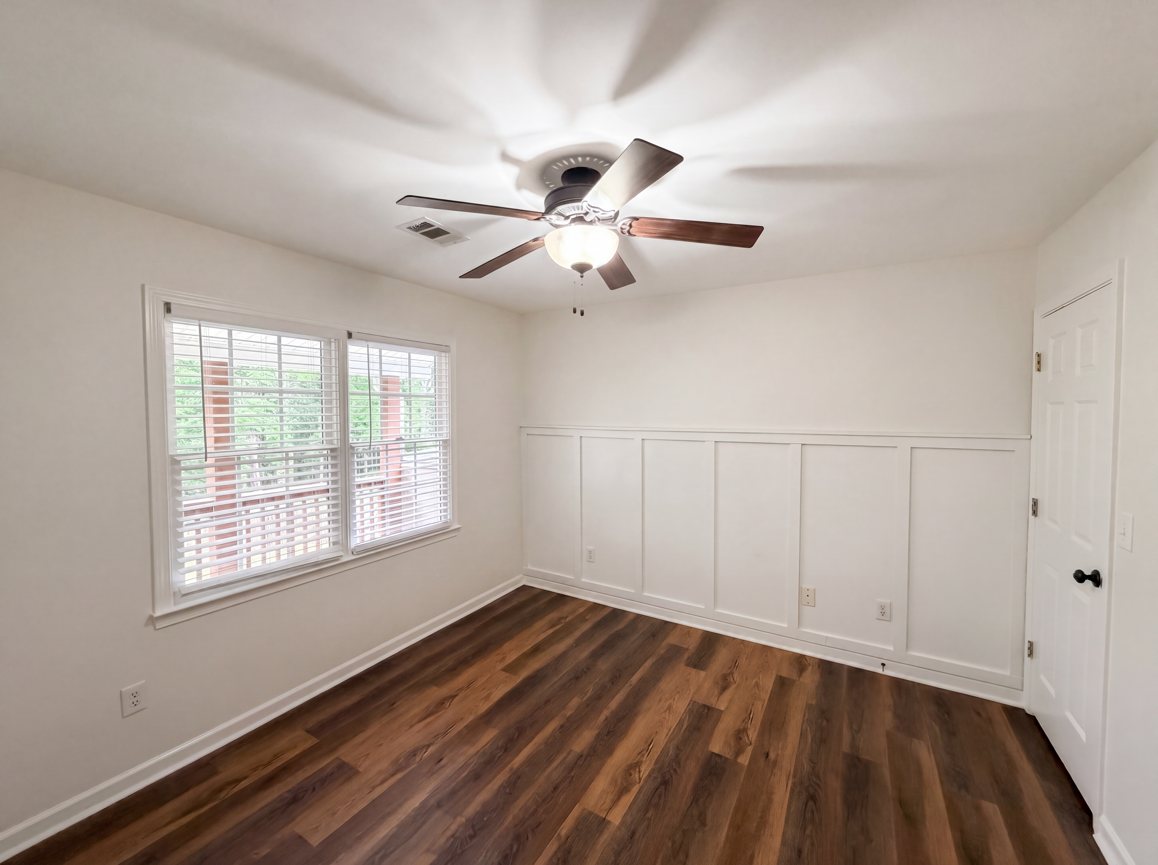Photo 4 of 30 of 2298 Camden Dr SW, Marietta, GA
