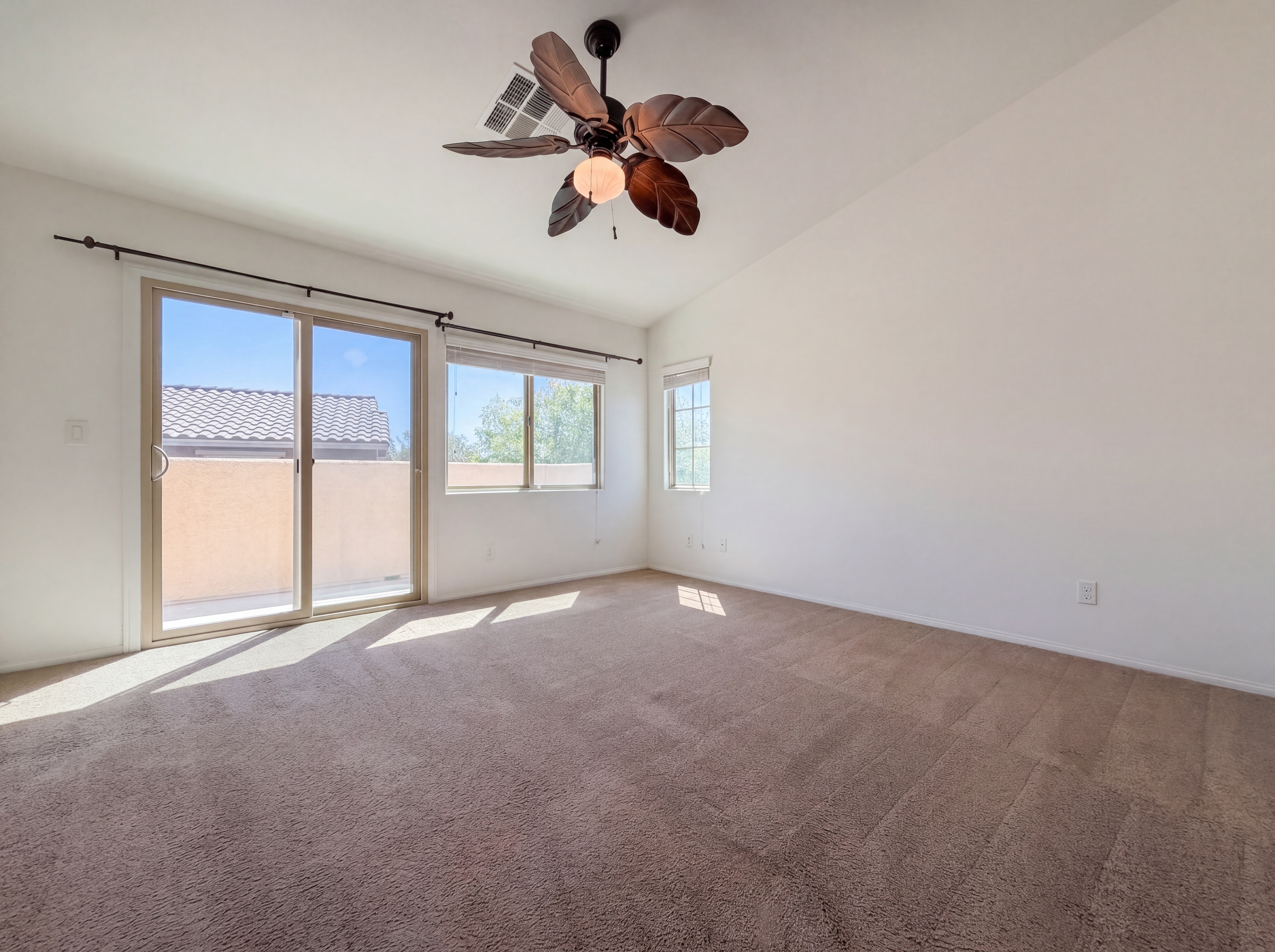 Photo 9 of 23 of 7698 Falmoth Bay Ct, Las Vegas, NV