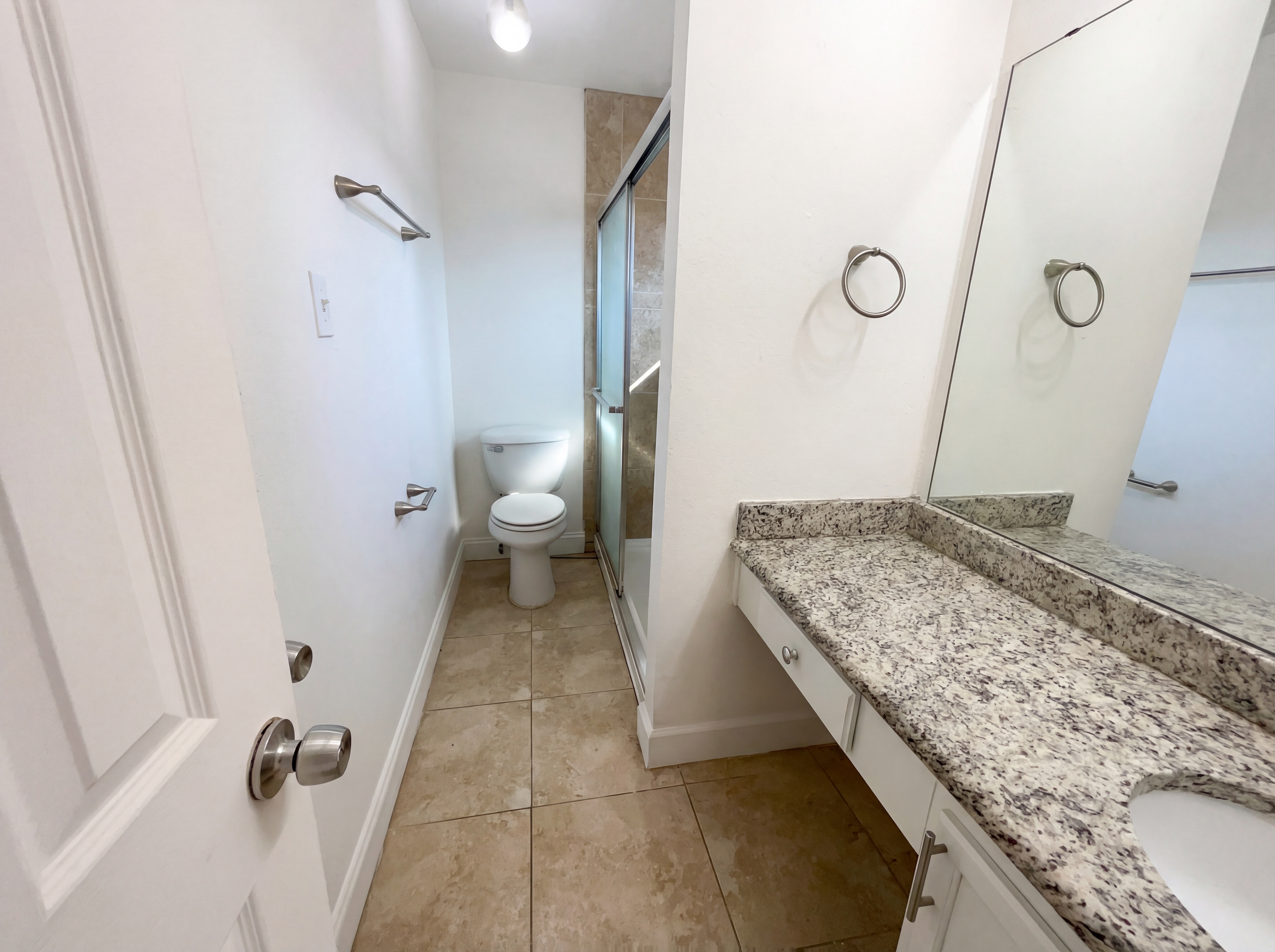 Photo 12 of 17 of 8321 Cloverglen Ln, Fort Worth, TX