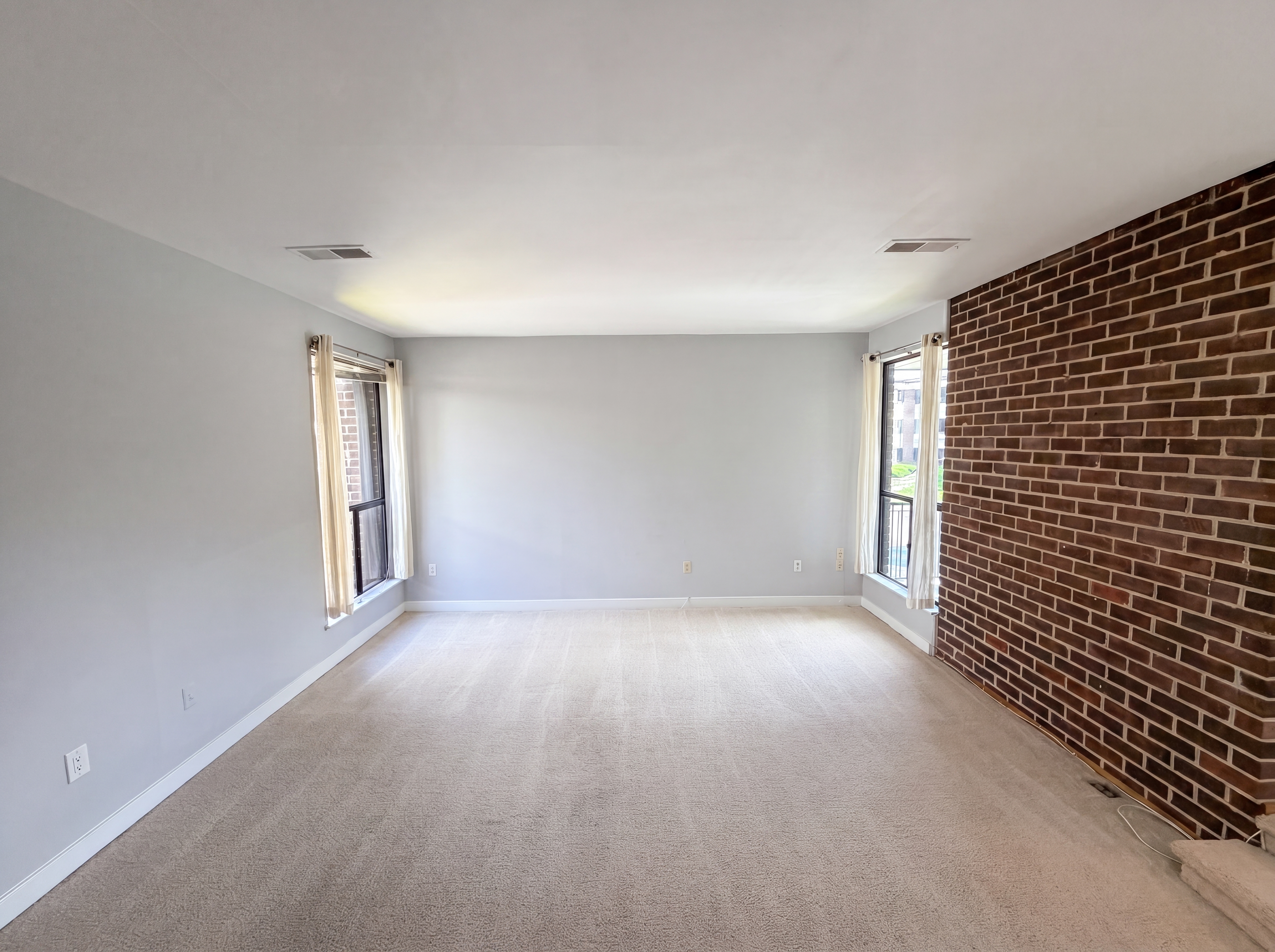 Photo 7 of 16 of 9907 Blundon Dr, Silver Spring, MD