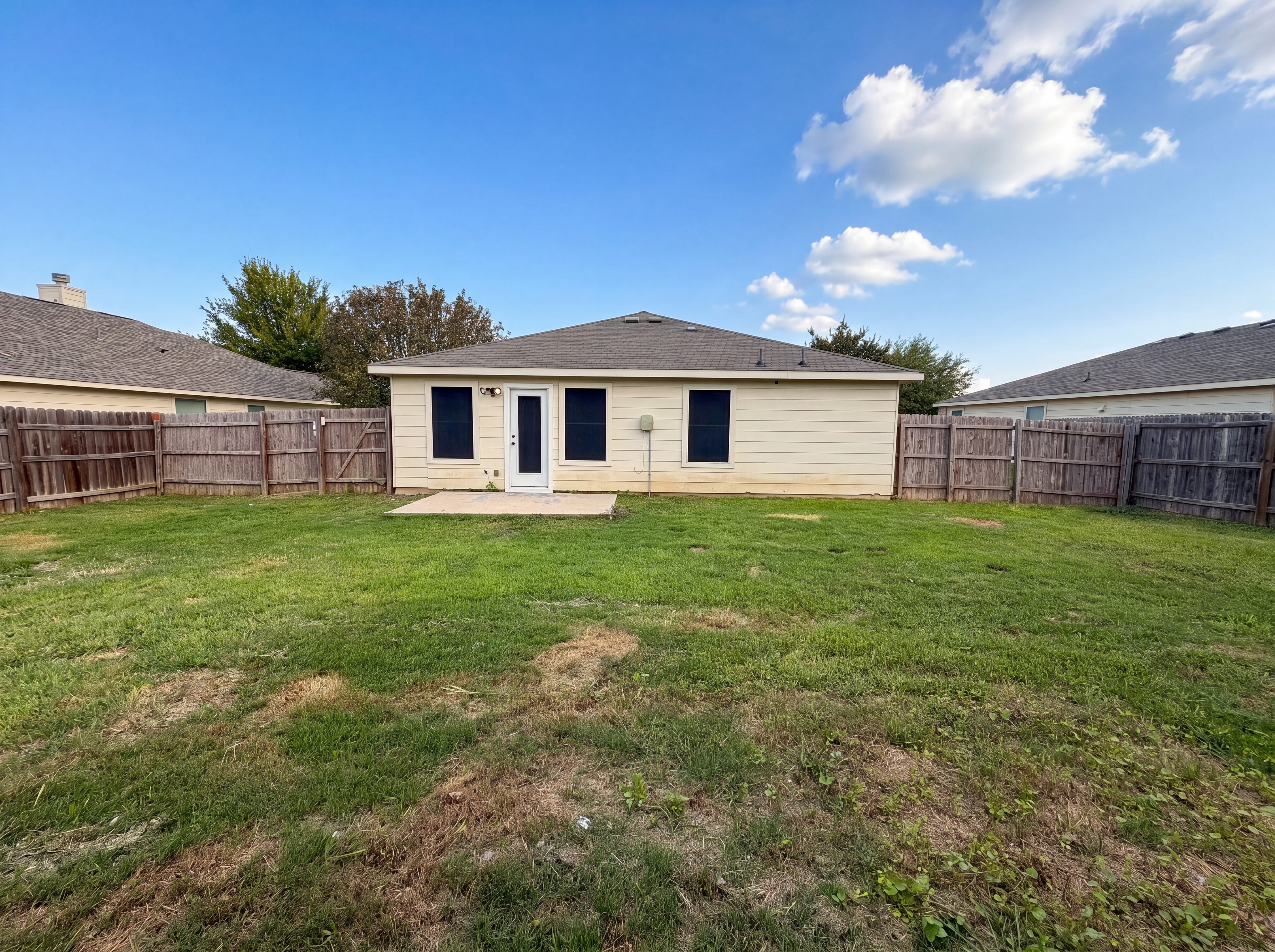 Photo 5 of 16 of 413 E Vega Ln, Killeen, TX