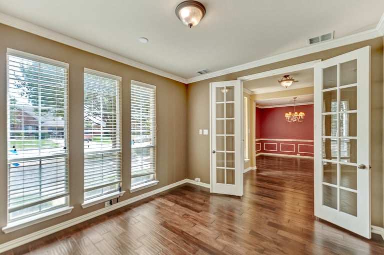 Photo 16 of 39 - 4213 Calloway Dr, Mansfield, TX 76063